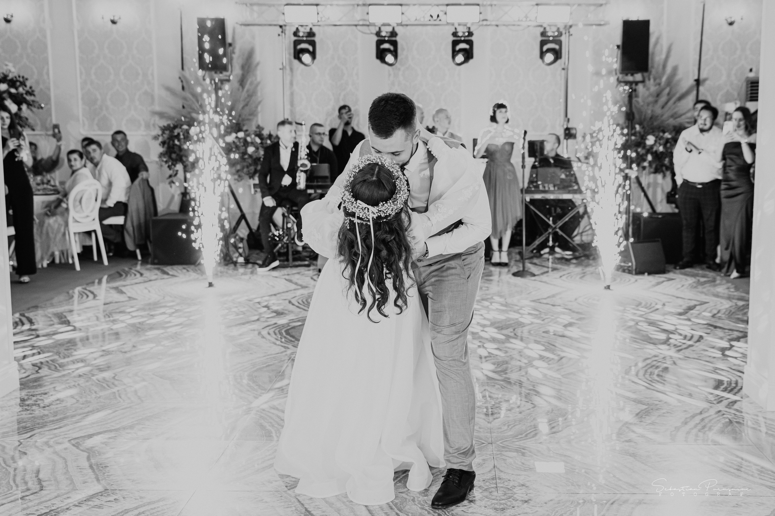 Roxana & Florin. Sebastian Purusniuc Fotograf - Iasi