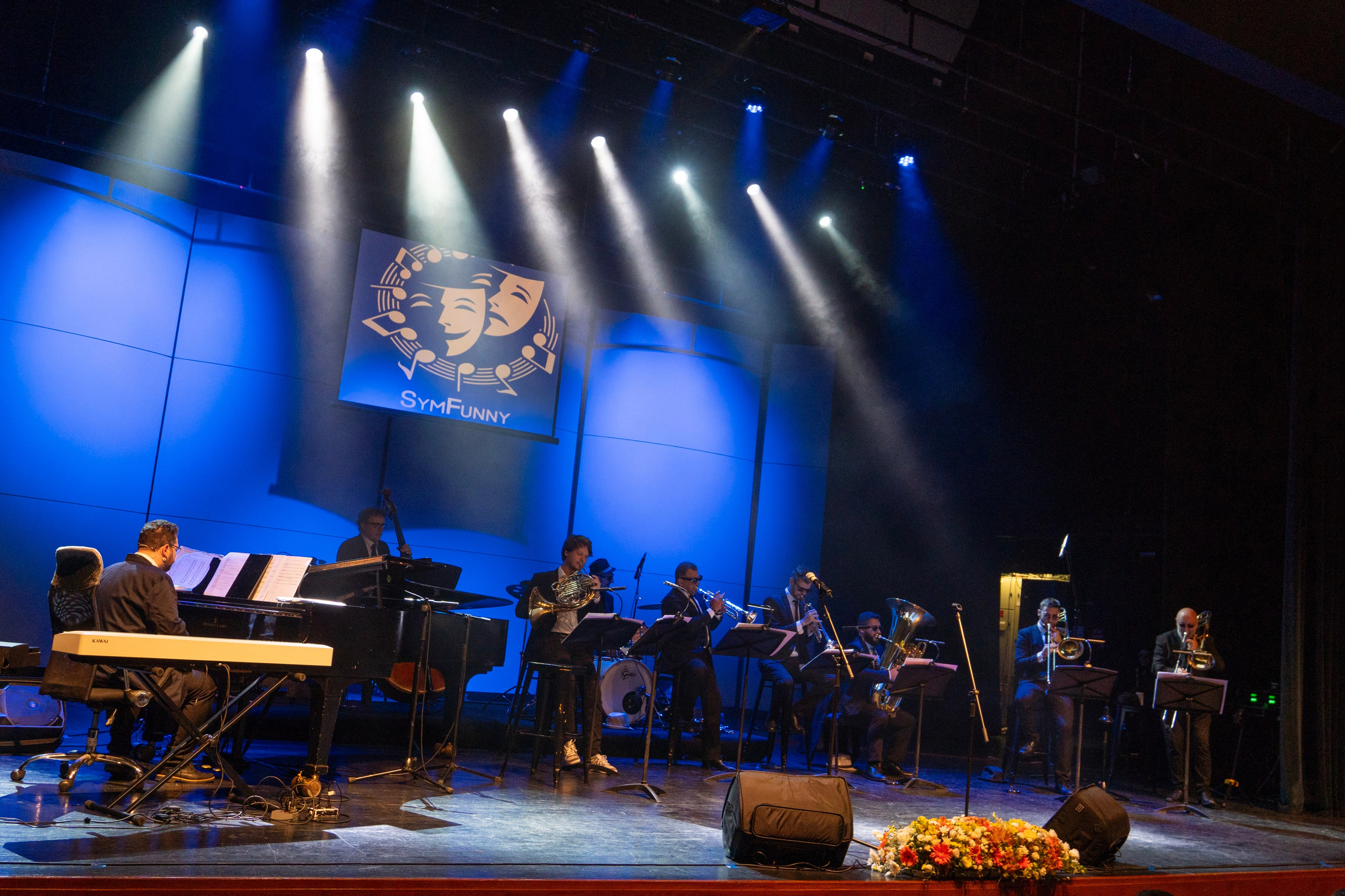 SymFunny. Art and outdoor photography