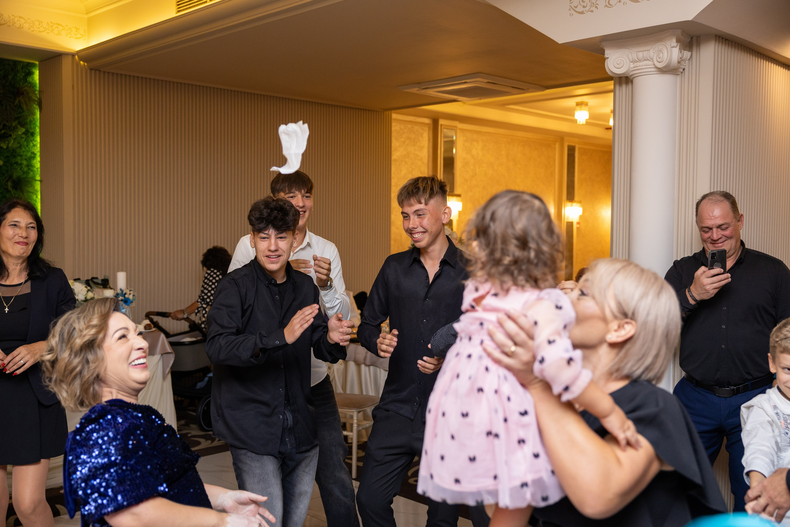 Andrei Sebastian. Moments By Gub