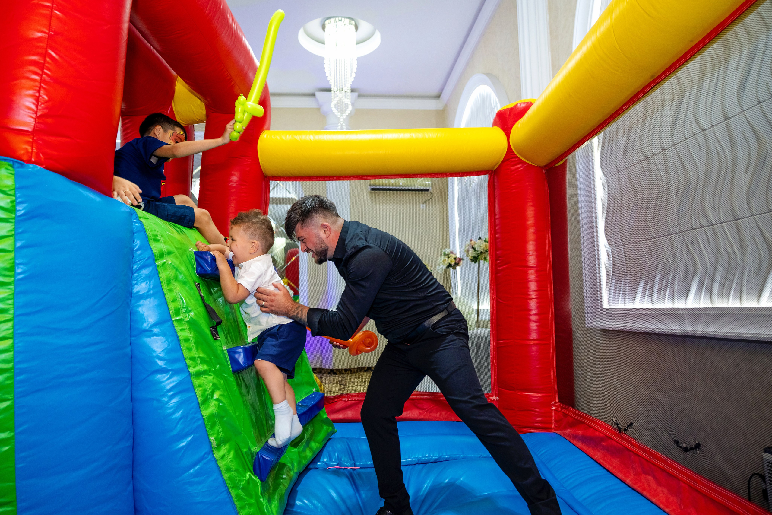 Andrei Damian. Moments By Gub