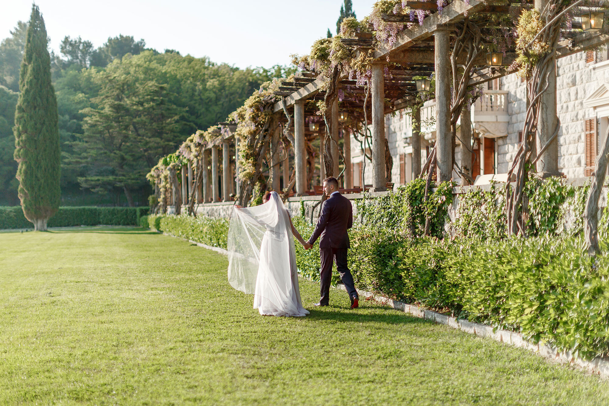 Фотограф в Черногории парк Милочер