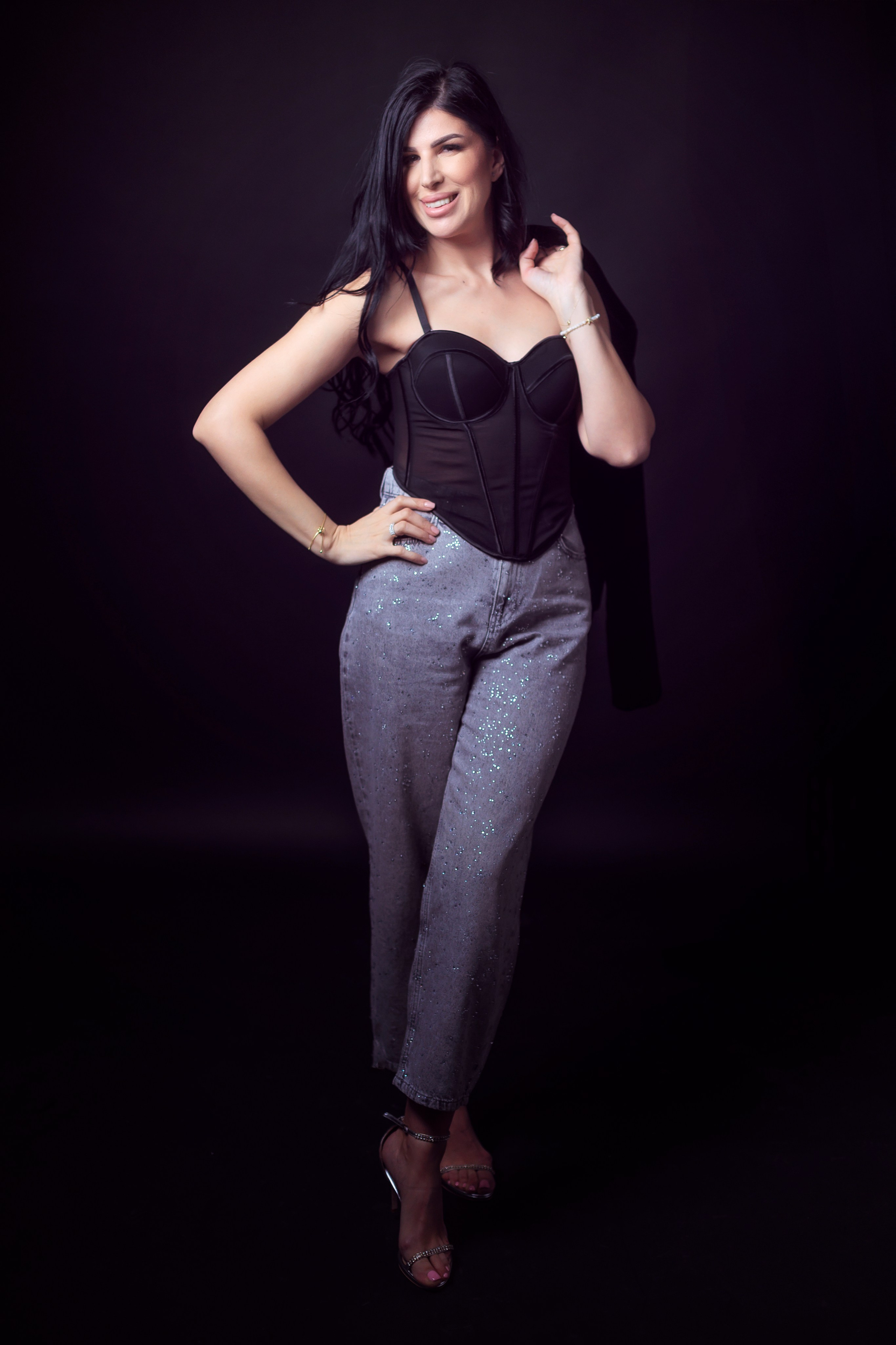 Portrete Constanta - O clipa de sinceritate in faţa camerei. Elena Mascan – Fotograf newborn, maternitate, portret, smash the cake & branding personal | La Femme Studio Photograpy|Constanţa