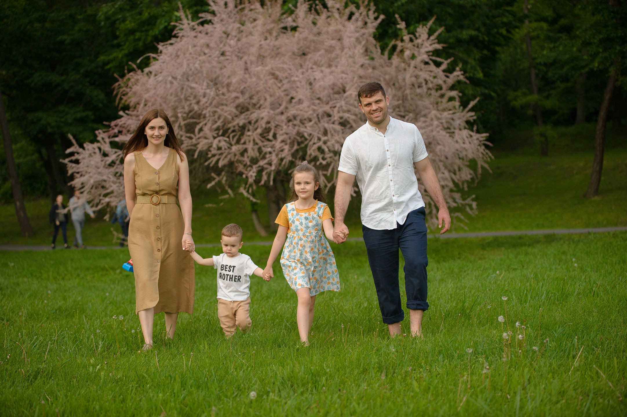 Семейная Фотосессия в Парке. Семейный фотограф в Кишинёве THOMAS SHTIFT