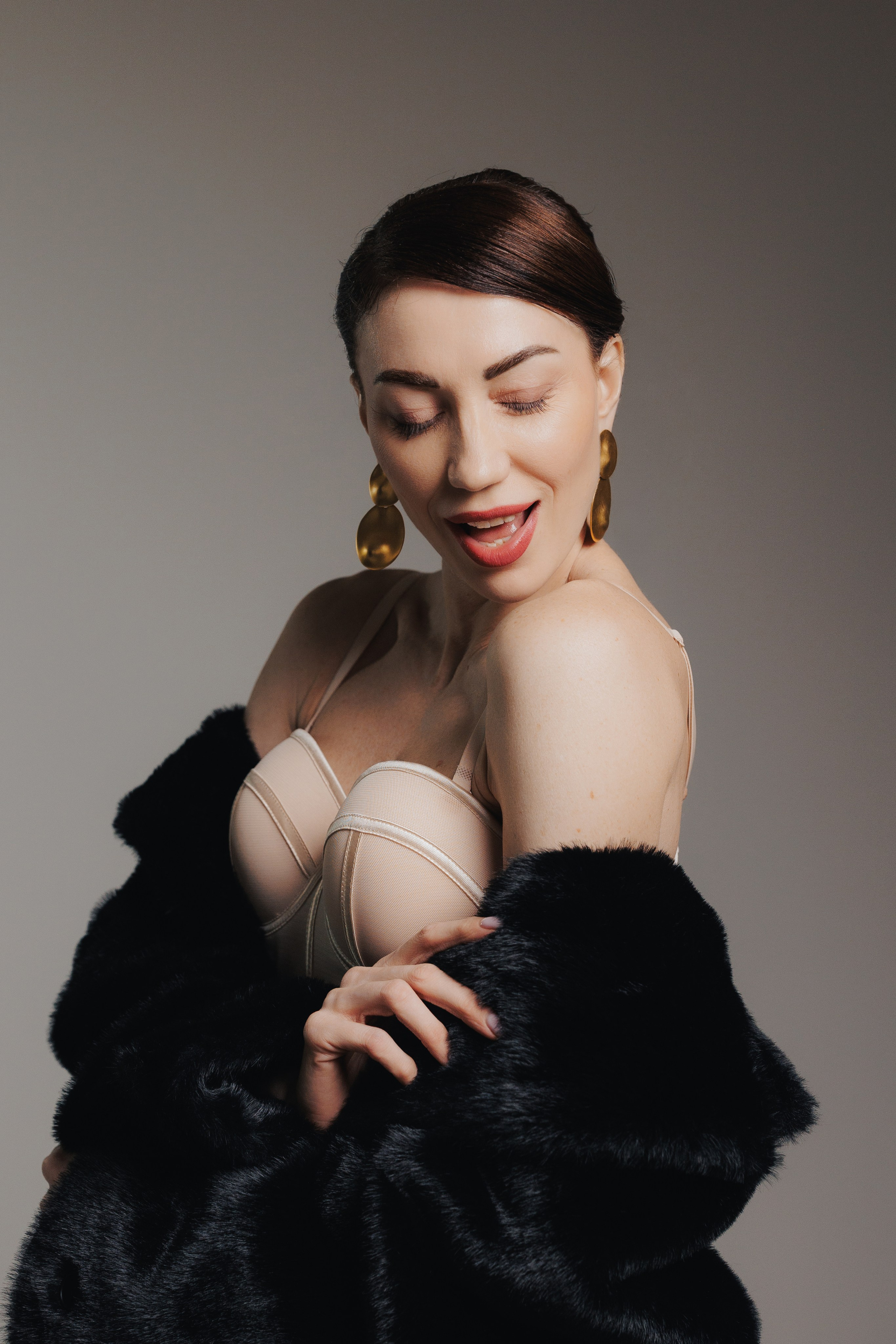 Kristina Kozheltsova- Soulful Portrait&Lifestyle&Love Story Photographer in Leipzig, Germany