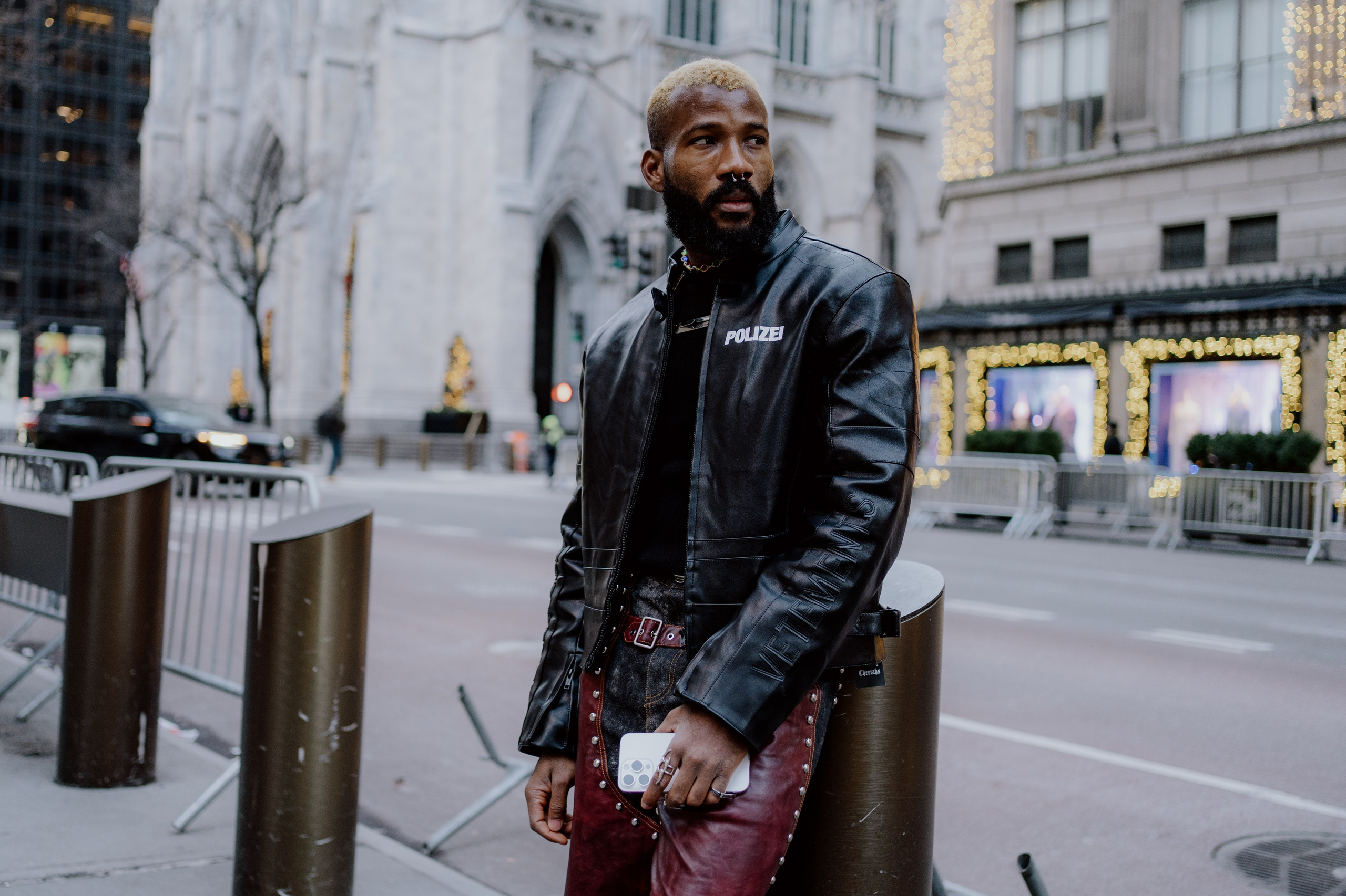 Times Square and 5th avenue. Videographer and photographer in New York // MAKAROV.VIDEO