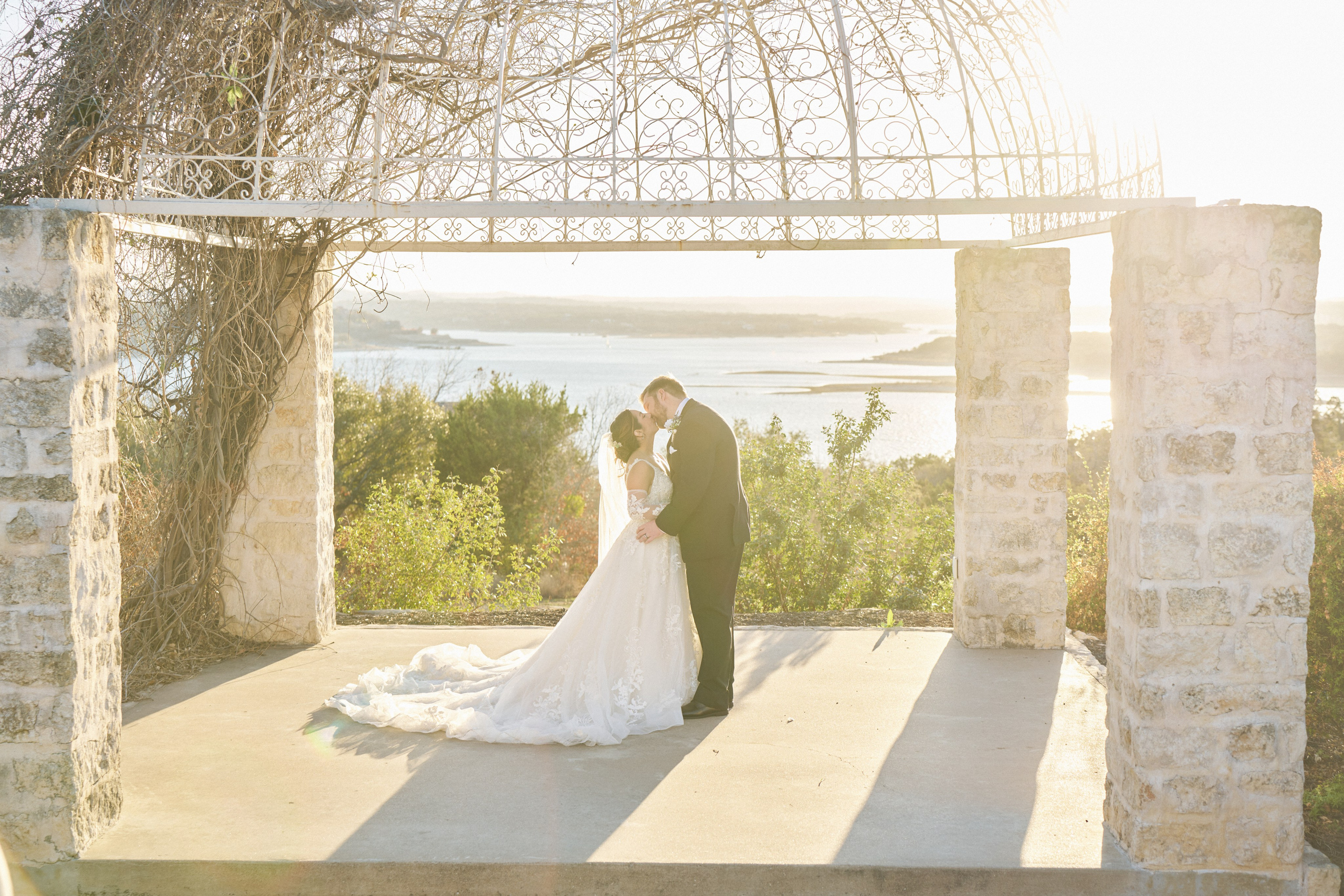 Kristine & Ryan, Austin, Vintage Villas. Alex Pedan photography