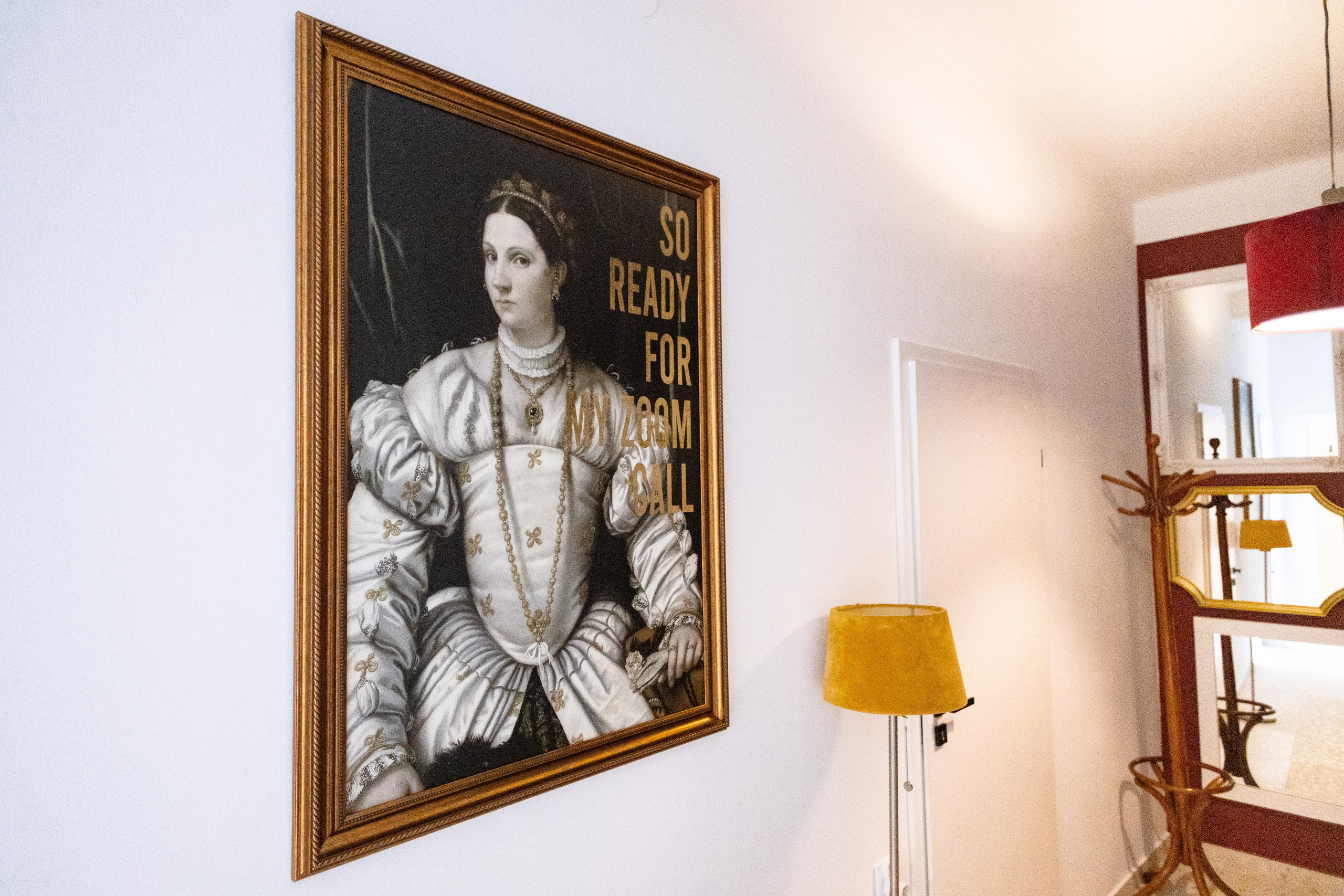 Apartament Upstairs 4