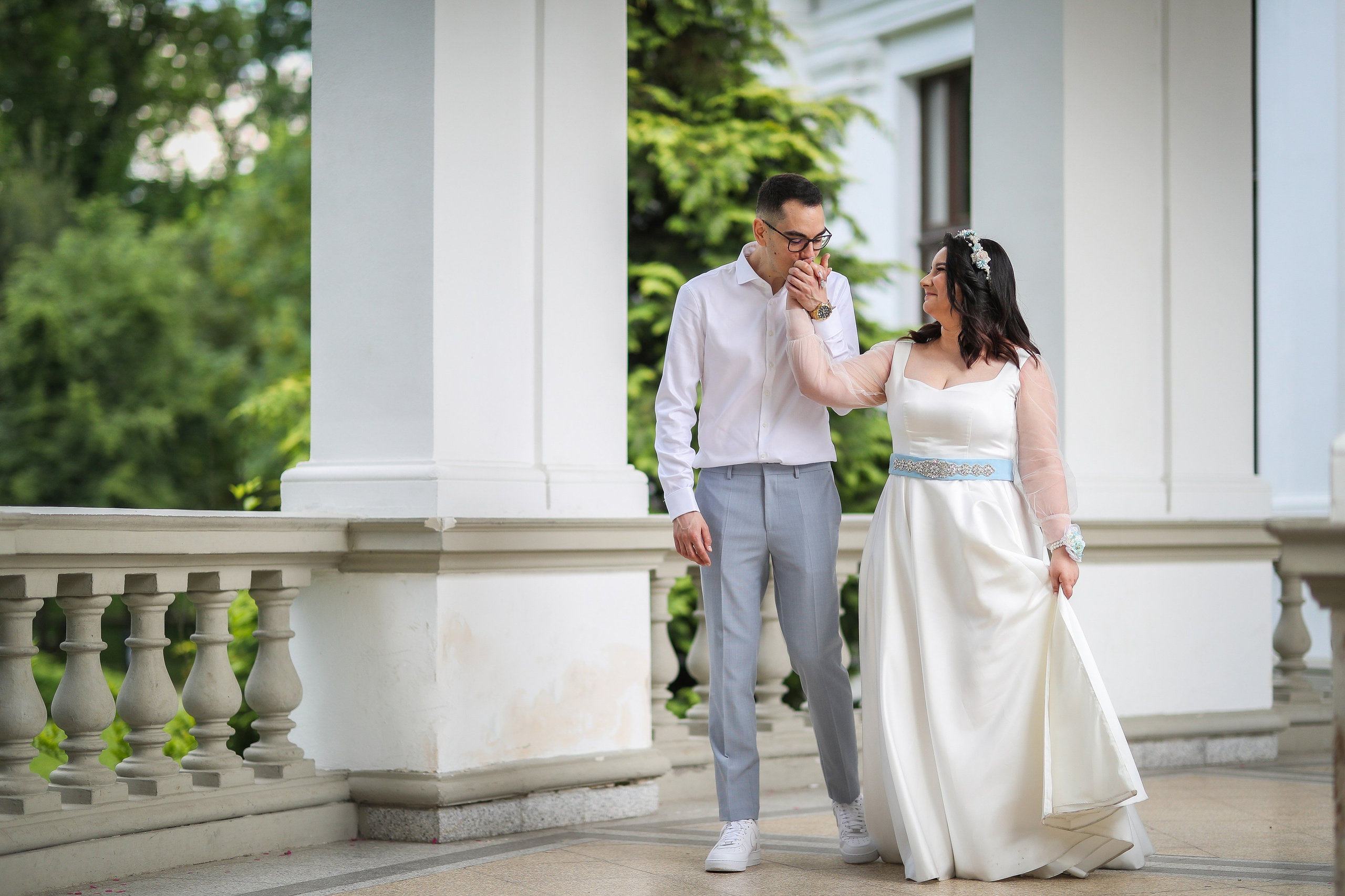 Andreea & Andrei — autentic, asumat, real. Rares Bucur is a professional wedding photographer based in Cluj-Napoca, Romania, specializing in wedding photography