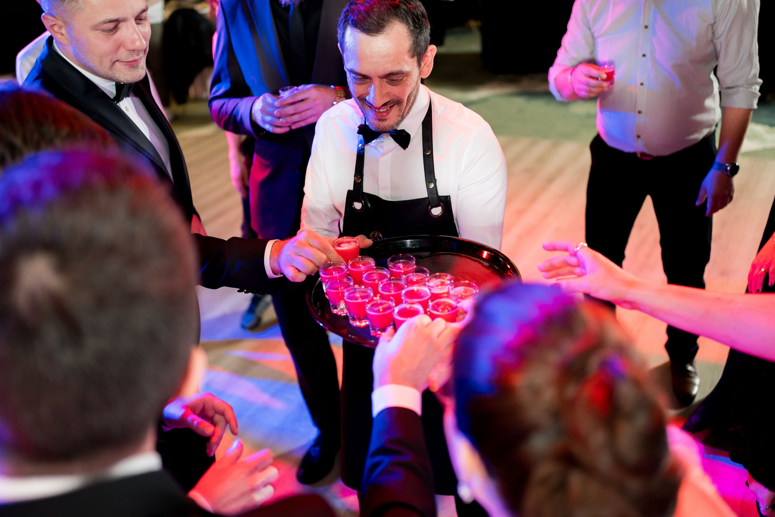 PARTY. Gabriel Florea — Fotograf nuntă București