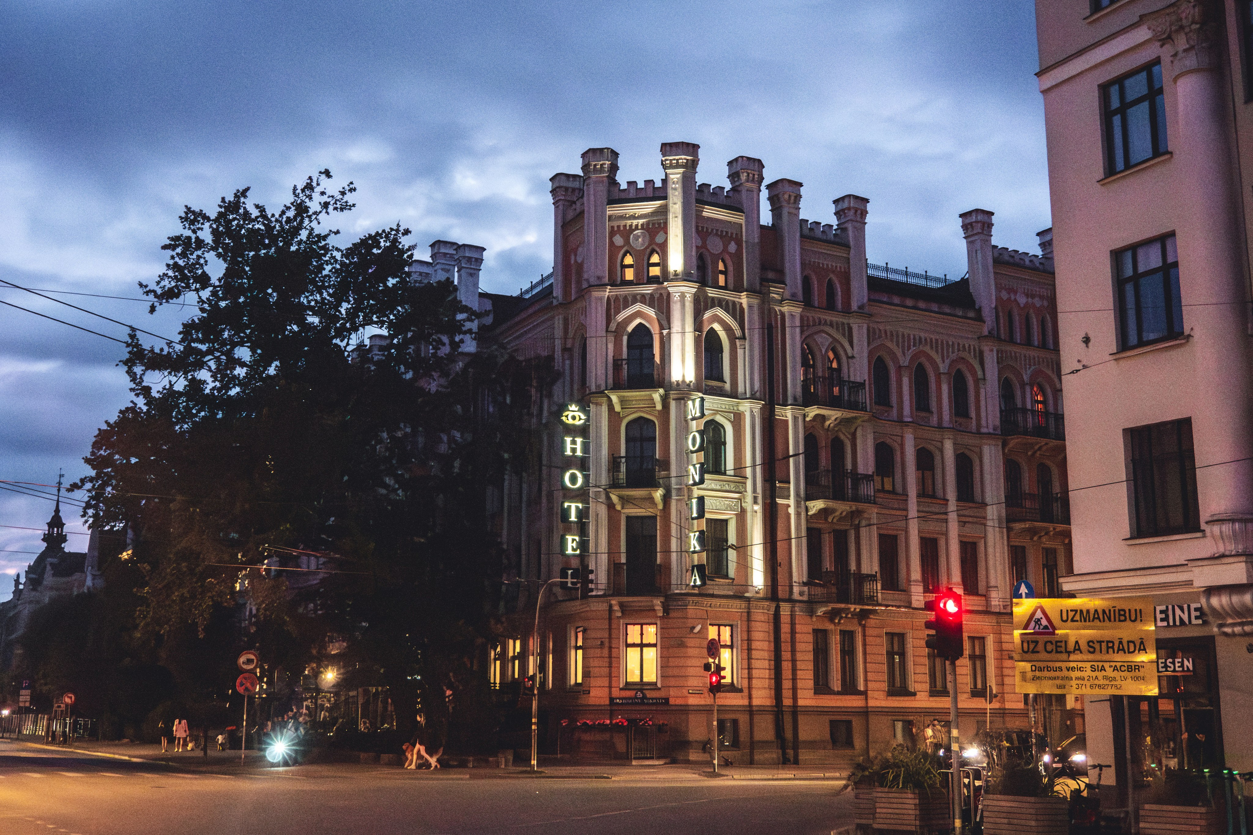 Voyage à Riga. Photographe sur Cote d’Azur. Portraits de familles, couples, enfants, événements