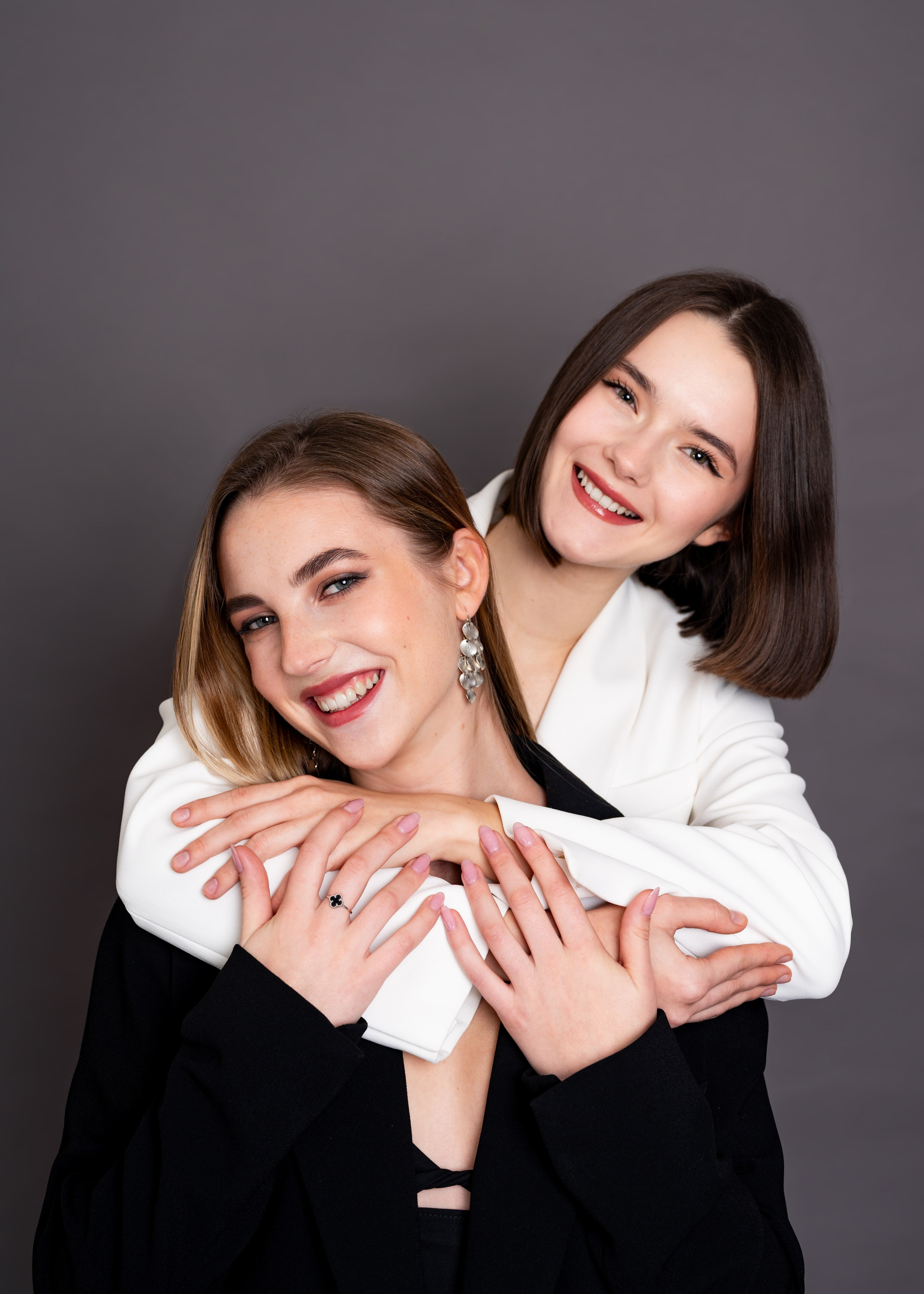 Nana & Lera — photo studio. Photographer Yulia Lushnikova, Based in Valencia