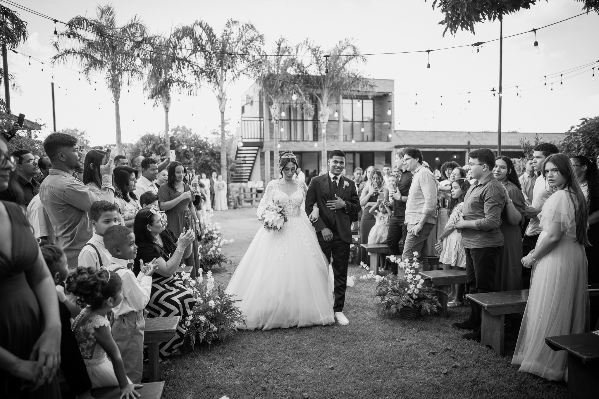 Larissa & Vinicius — Espaço Faveral / Aararaquara. Robson Colaço