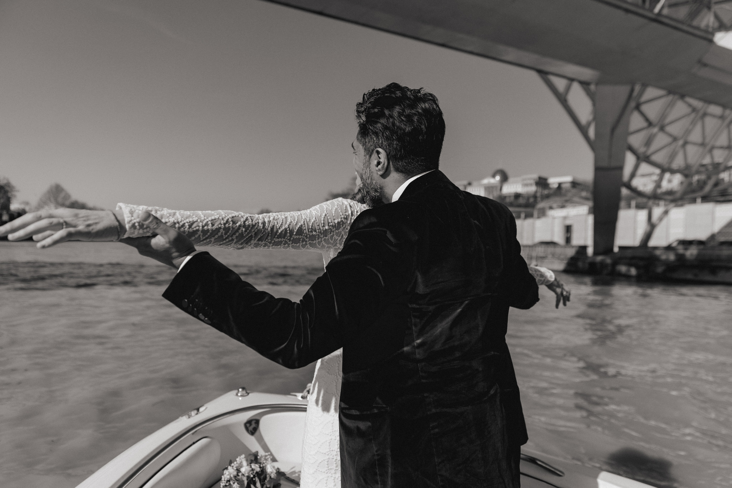 Boat/Прогулка на катере. Photographer Anna Nazarenko