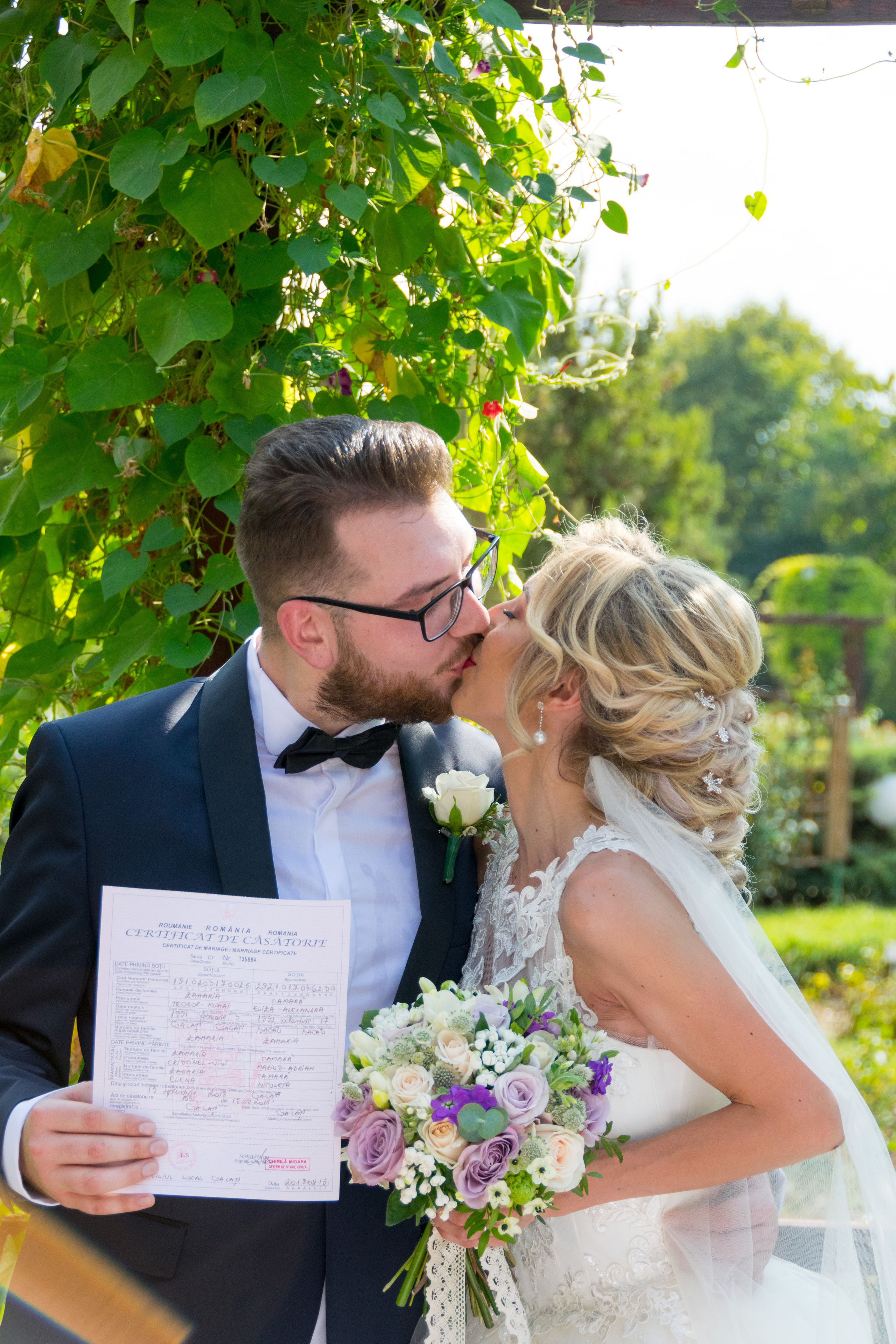 Wedding photographer, Bucharest wedding photographer, photo offer 2024, wedding photo offer, special wedding photographer, wedding photo services, wedding photo-video, Wedding Photo & Video Team - Videographer Bucharest, Team: wedding photographer & videographer, wedding photographer offer , free dates, portrait photographer, bride, wedding dress, jewelry photographer