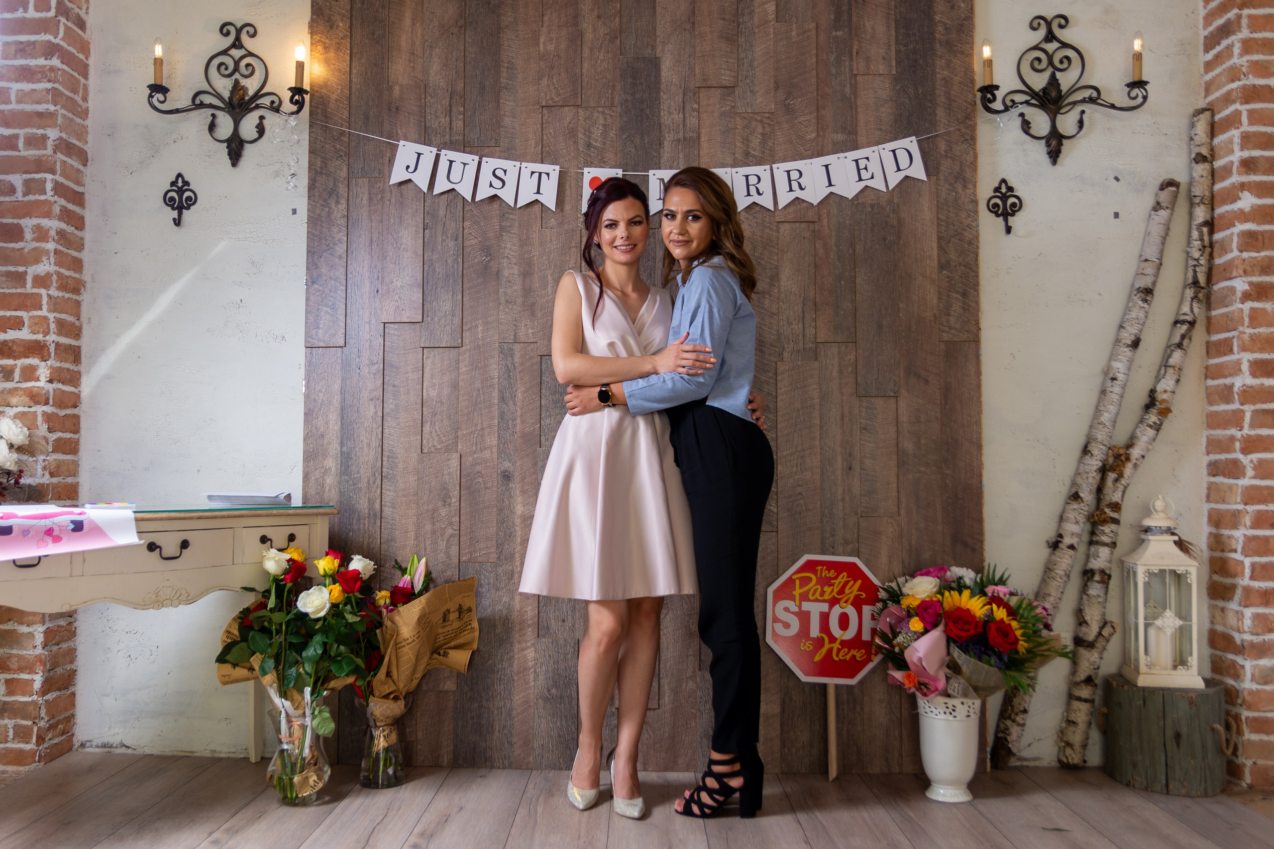 Cununie civila, fotograf cununie civila bucuresti, fotograf stare civila, cununie in parc, fotografii de la cununie, fotograf de nunta cununie Marshal Garden, fotografii nunta de la starea civila, pozing mireasa, obiceiuri, fotografie profesionala nunta