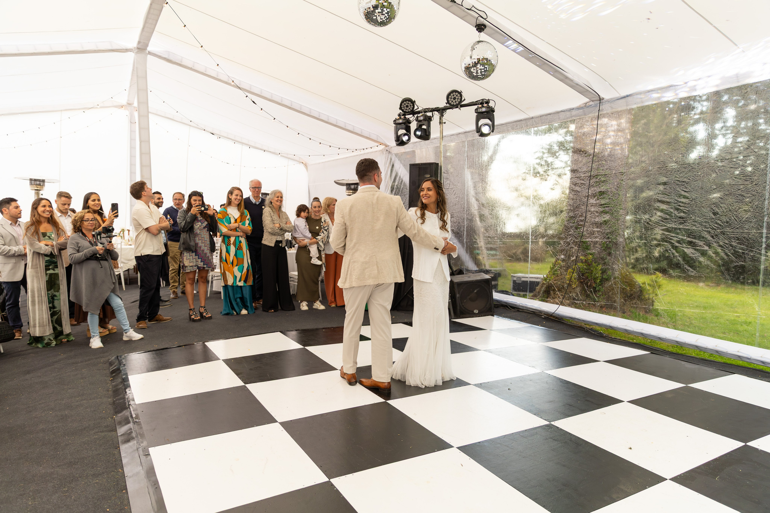 Javiera y Diego. Dinka & Emilio - El arte de preservar lo que no se repite