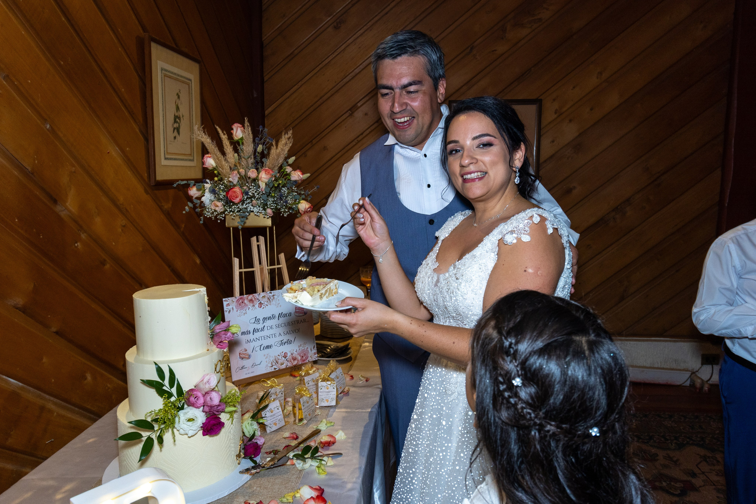 Katherin y Daniel. Dinka & Emilio - El arte de preservar lo que no se repite