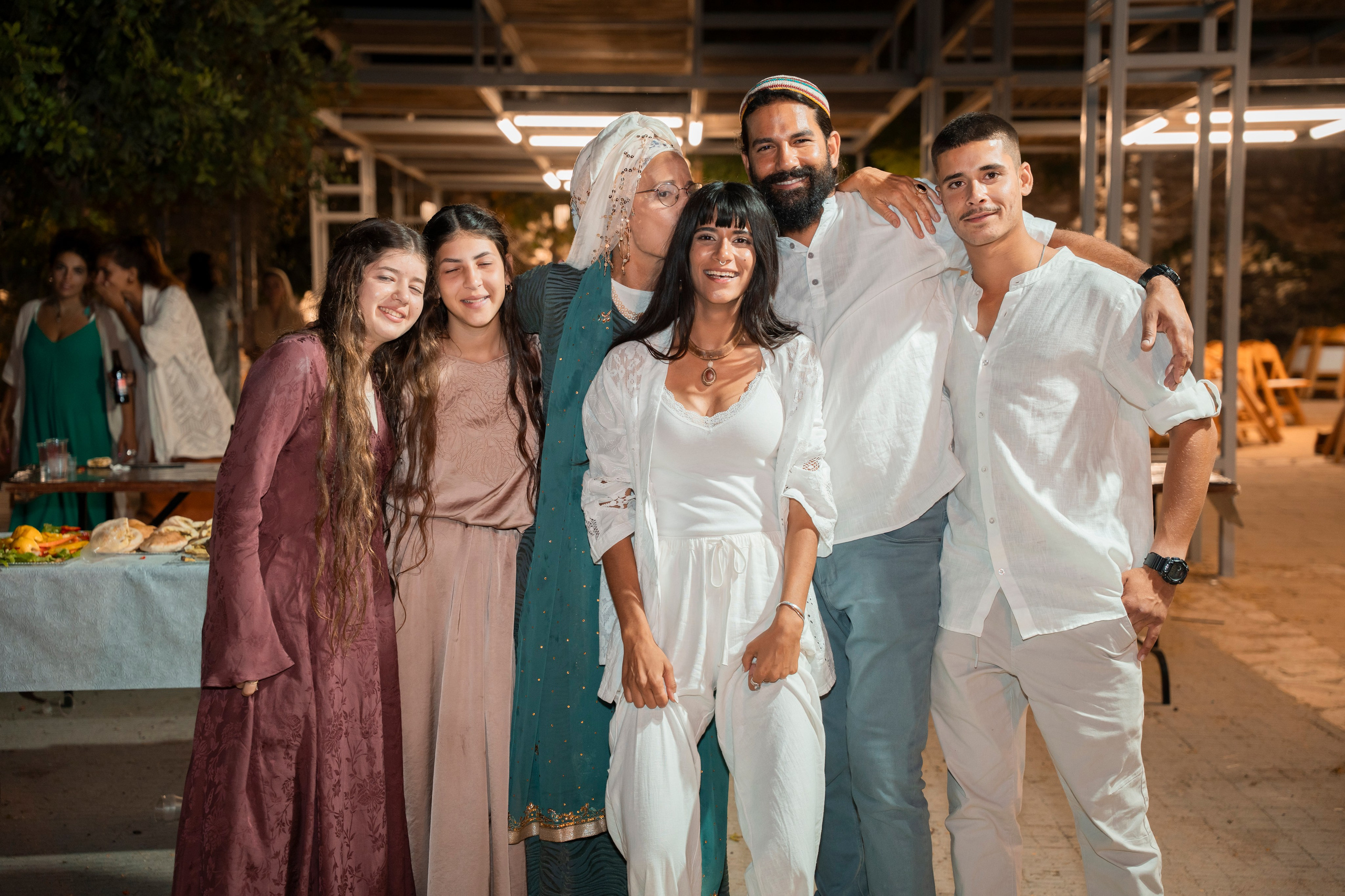 עדן ושלהבת. יוסף מזרחי צילום חתונה, ברית וזוגיות. צלם מקצועי שאוהב להוציא אתכם הכי יפים ברגעים הכי מרגשים