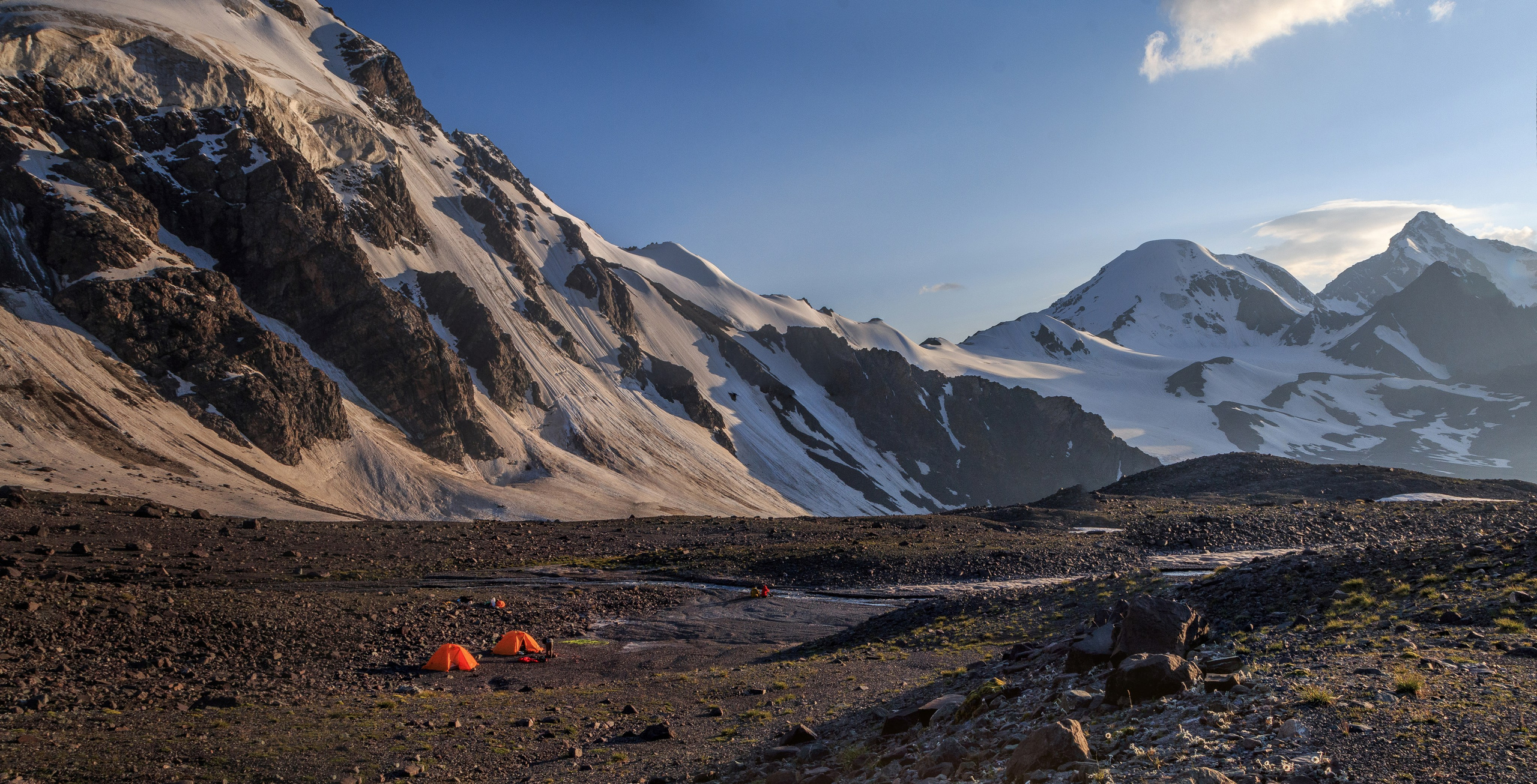 Expeditions. Vitalii Krepak — Gonzo Fotografie