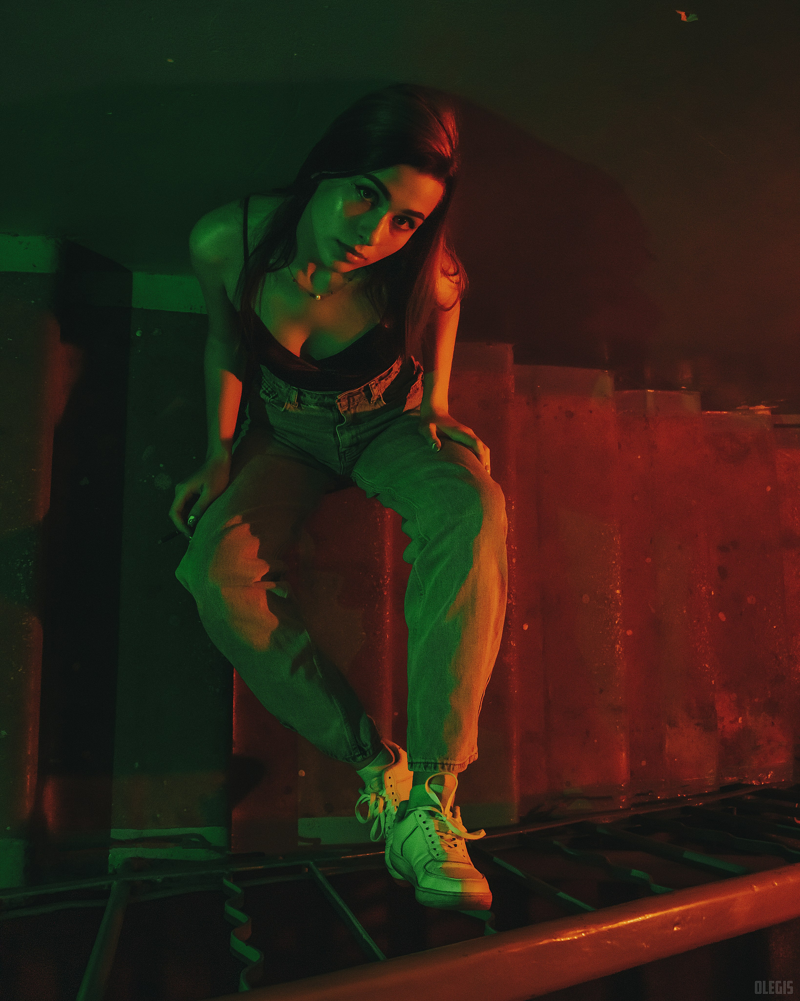 Фотосесія у під’їзді. Фотограф | Відеооператор Нікополь Олег Ісаченко