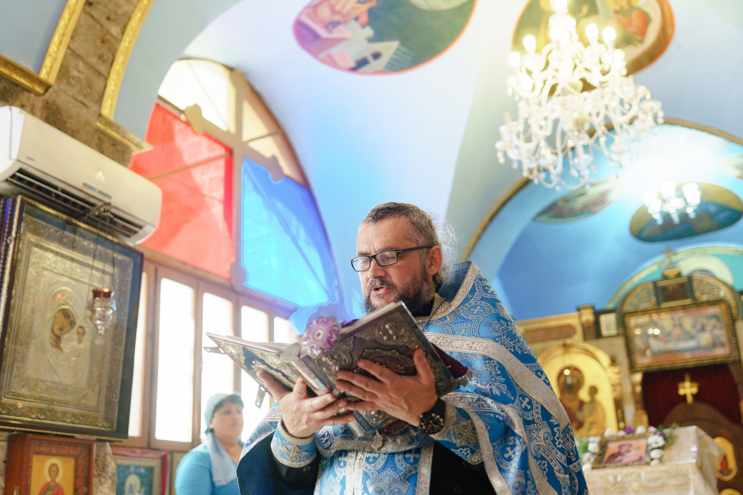 The Church Wedding in Jaffa, Israel. Porto Travel Photographer | Couples & Vacation Photos in Portugal — WePortugal