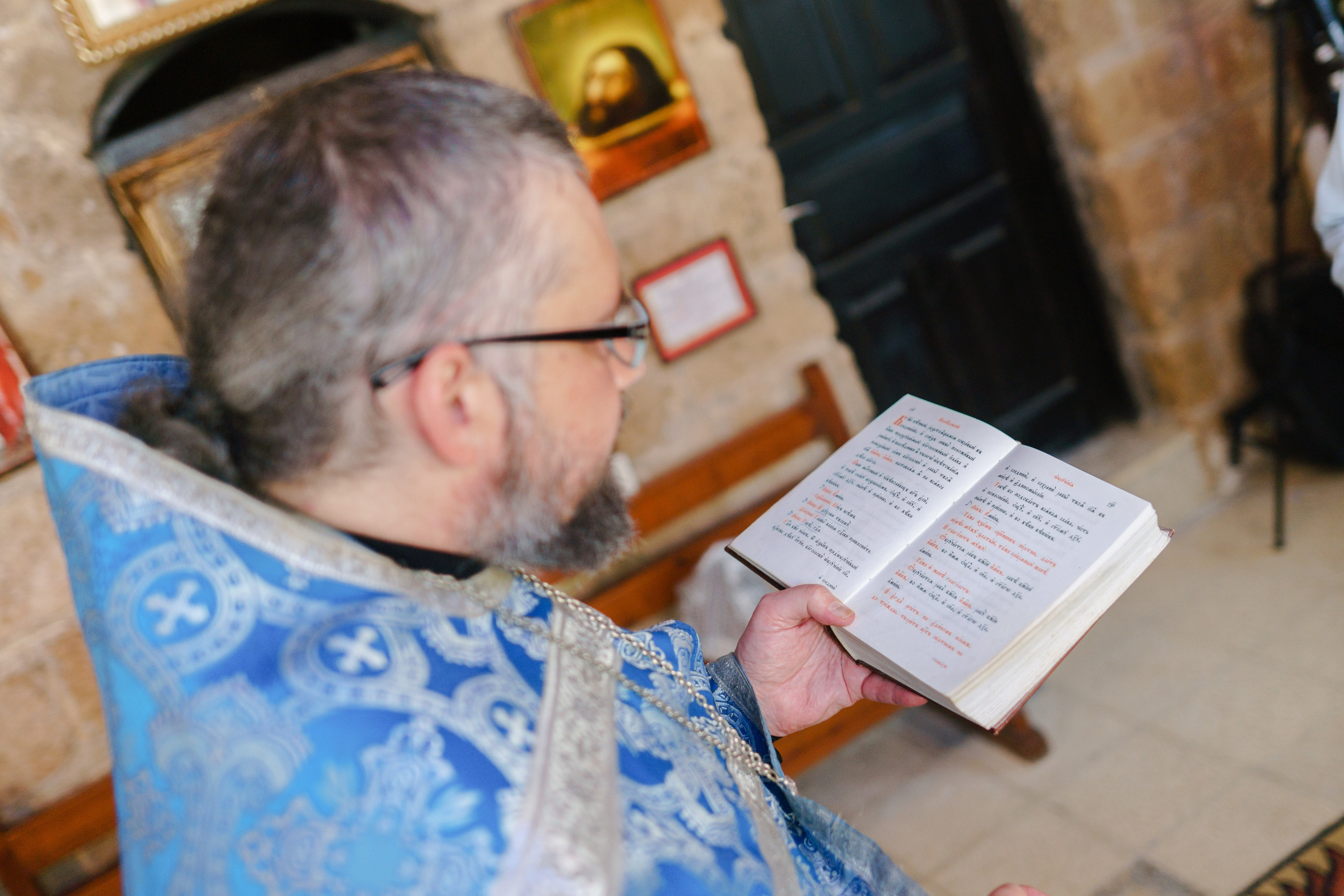 The Church Wedding in Jaffa, Israel. Porto Travel Photographer | Couples & Vacation Photos in Portugal — WePortugal