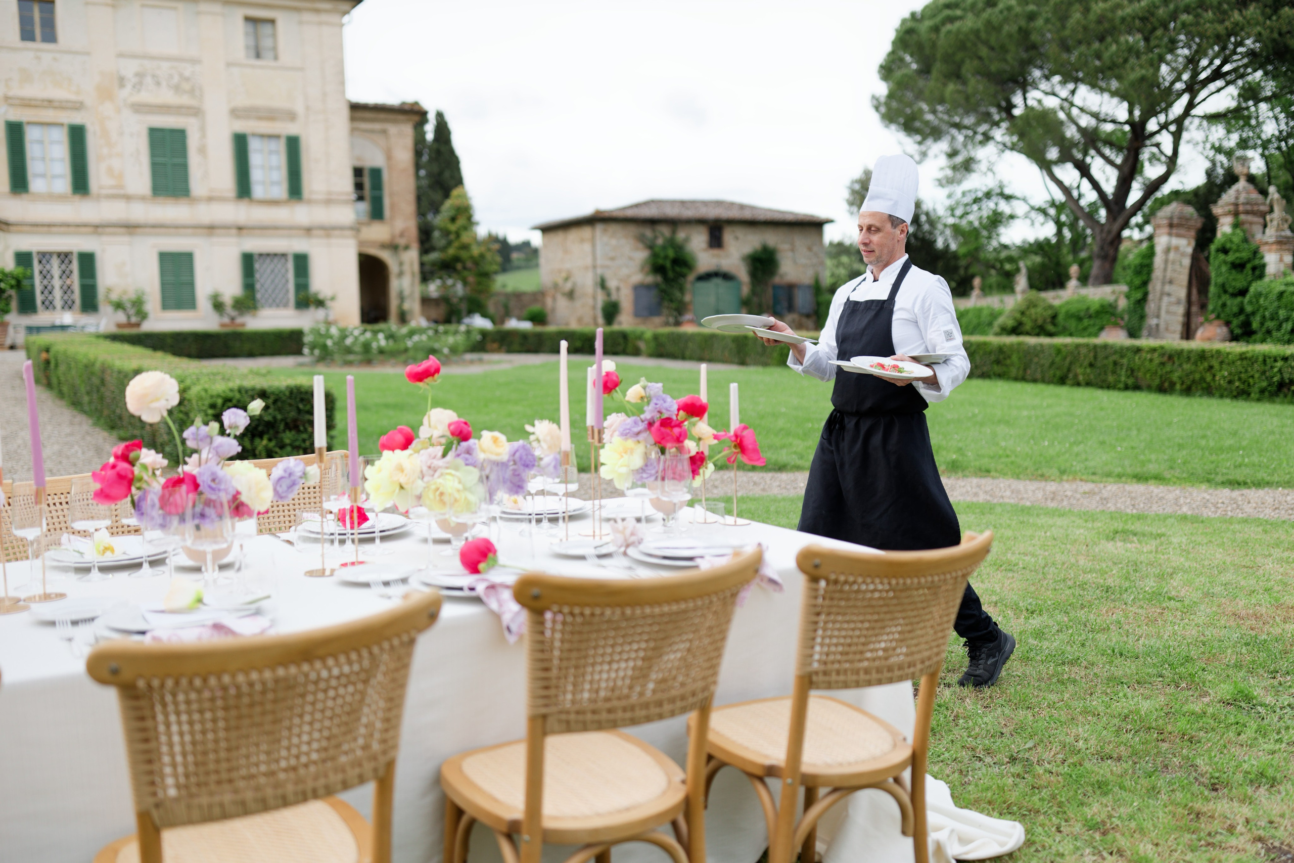 Wedding editorial at Villa di Geggiano, Tuscany, Italy