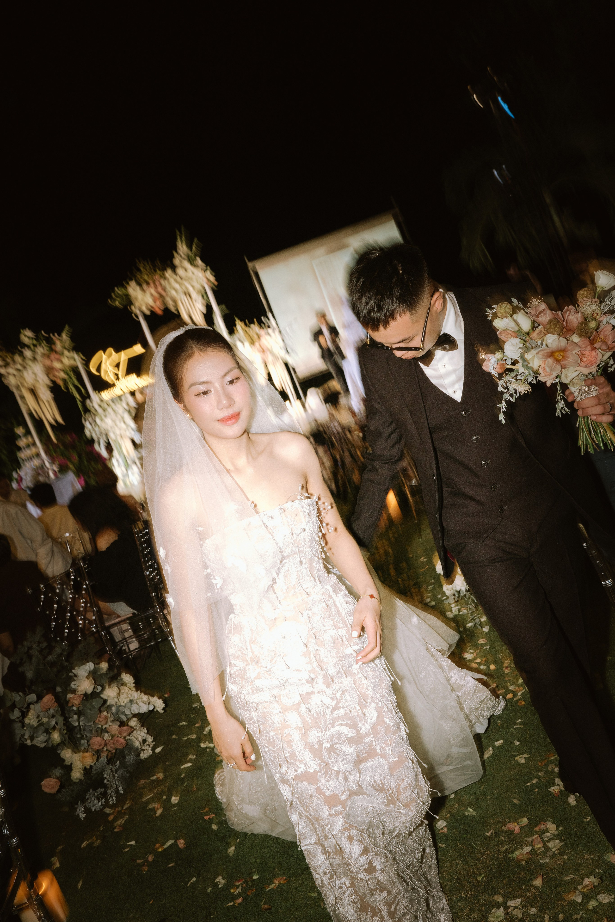 PHAT & TUYET. WEDDING PHOTOGRAPHER IN VIETNAM