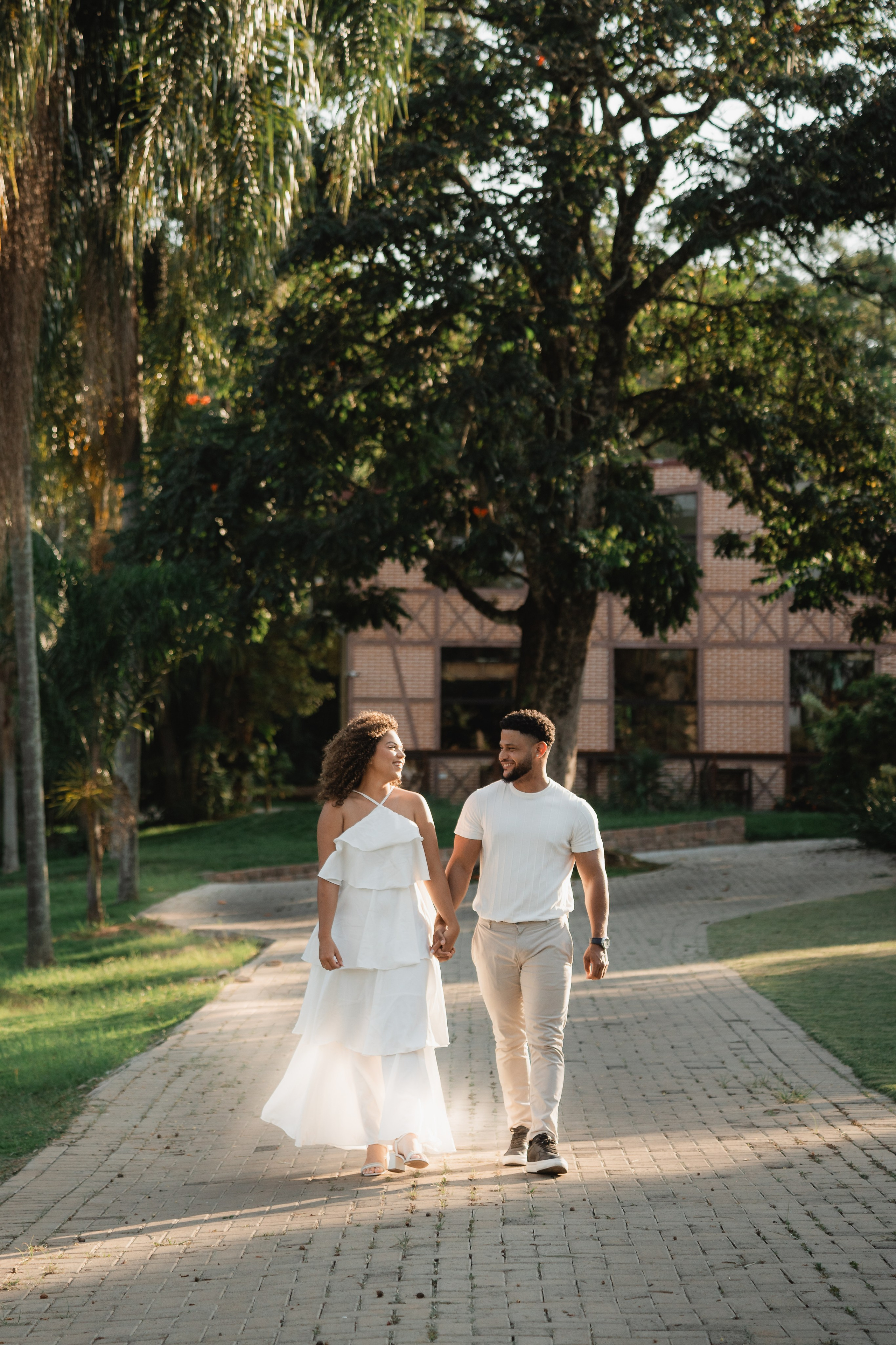 Camila & Gustavo. O Casal Dos Noivos