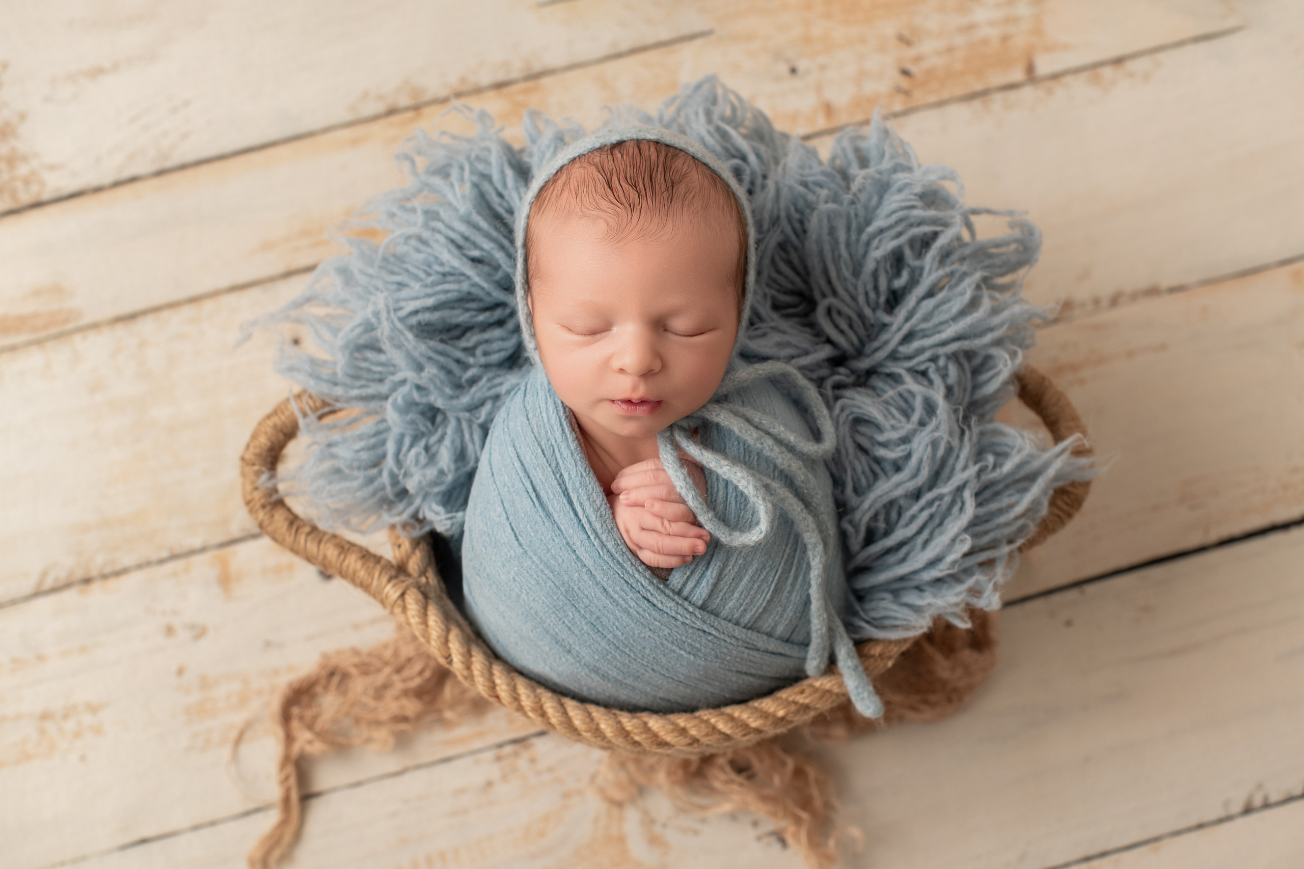 Newborn. Newborn photographer Sacramento