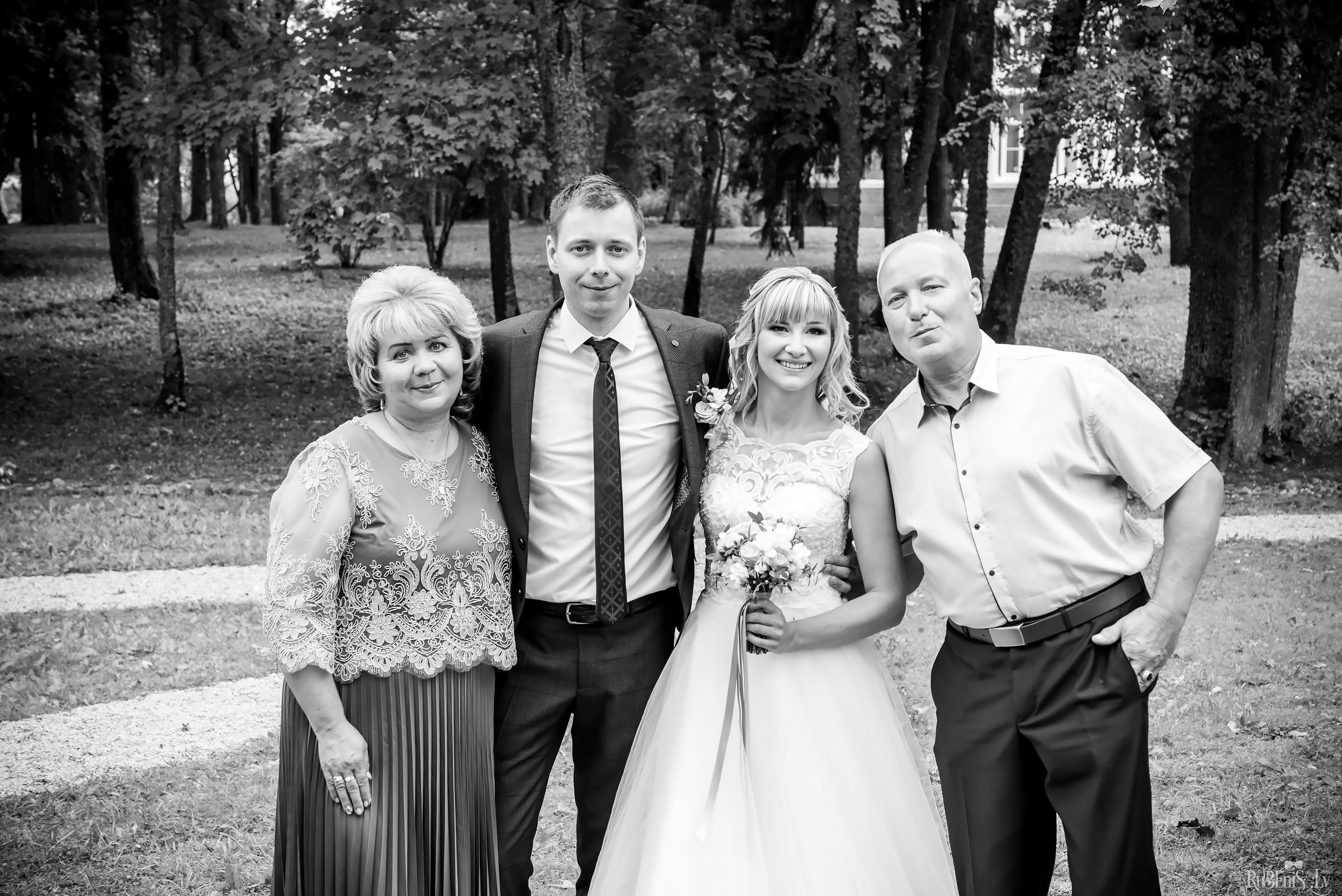 Ольга и Вадим. Фотограф Ромуальд Рубенис и Артемий Сташанс