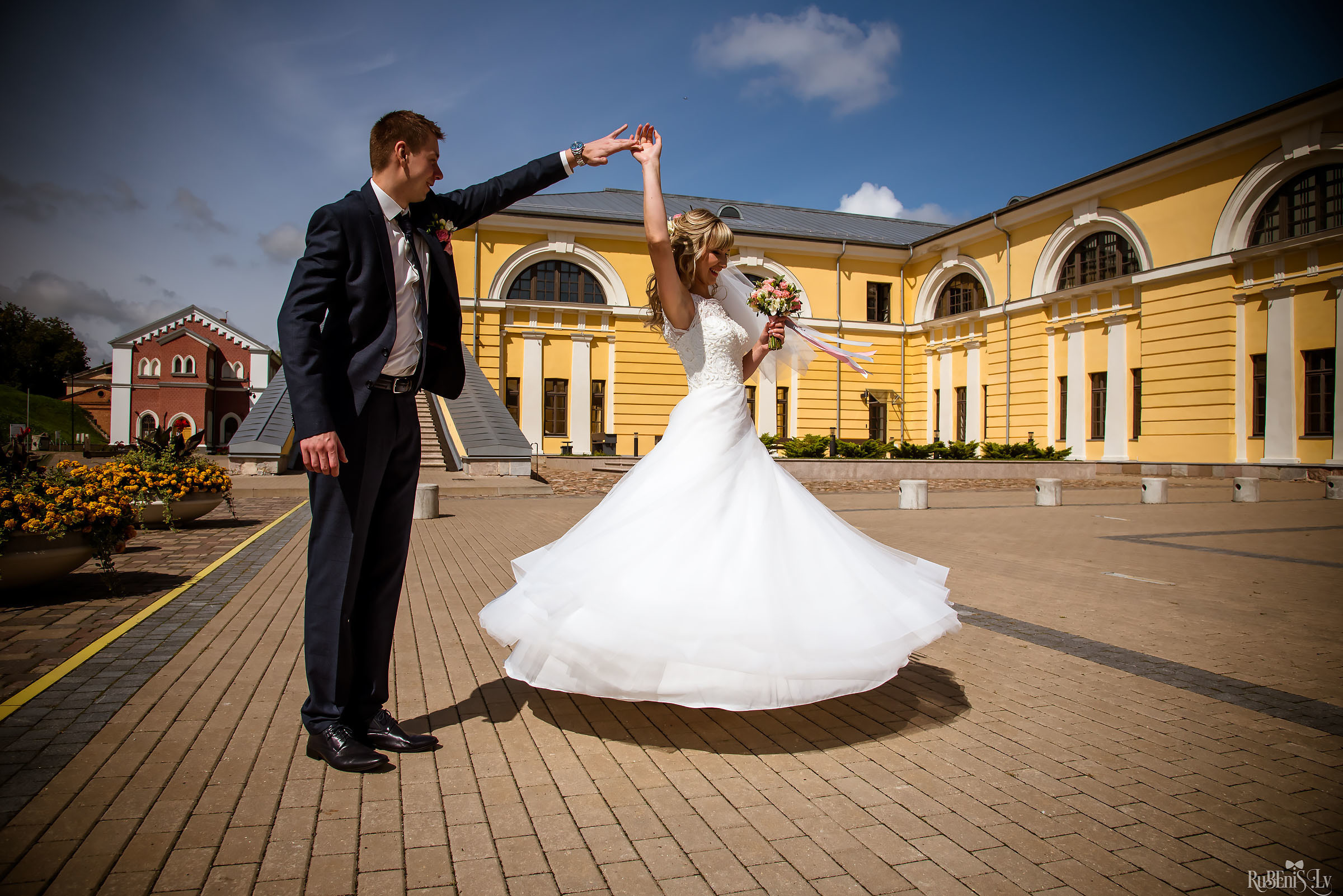 Vadims un Olga. Fotogrāfs Romualds Rubenis un Artemijs Stašāns