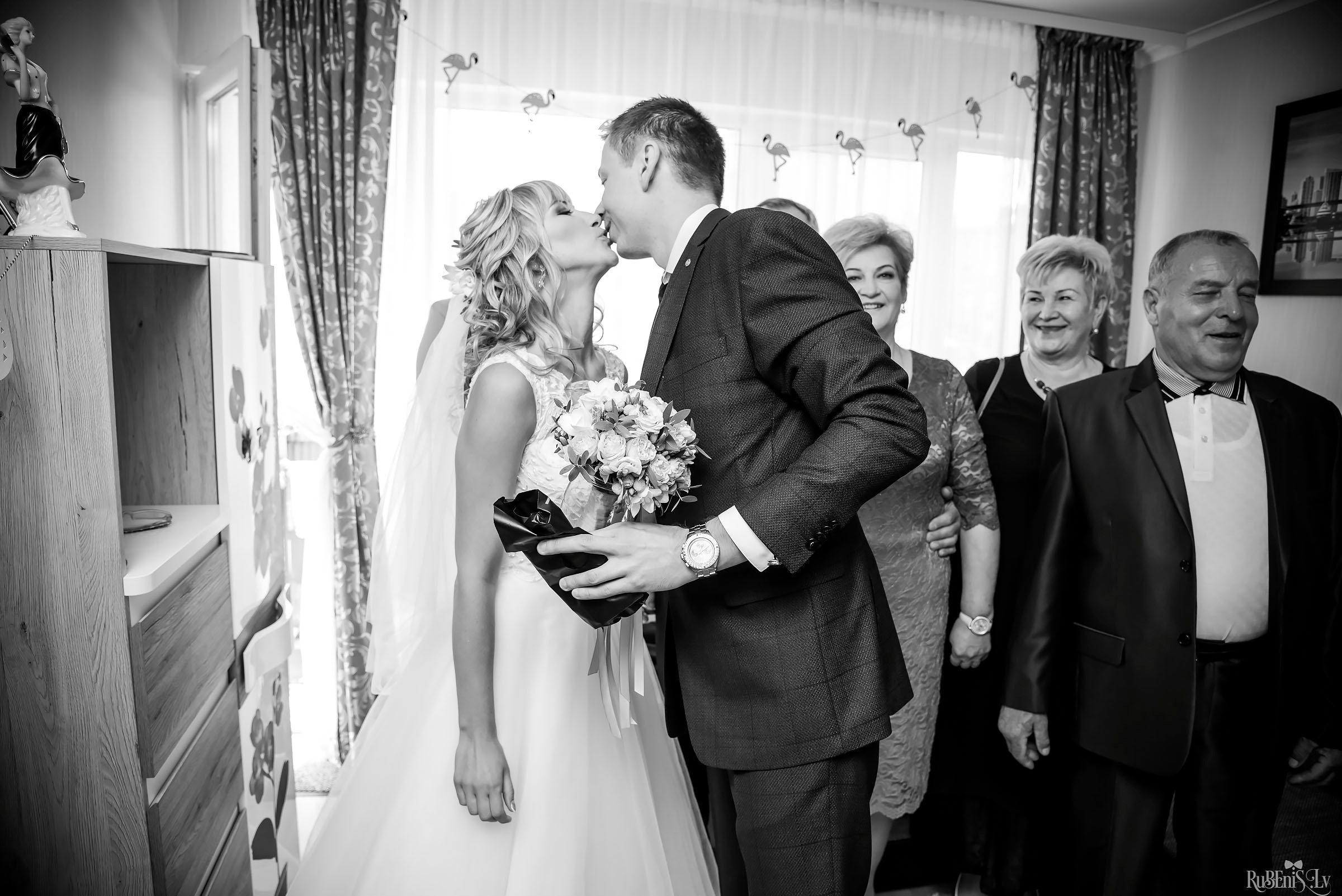 Ольга и Вадим. Фотограф Ромуальд Рубенис и Артемий Сташанс