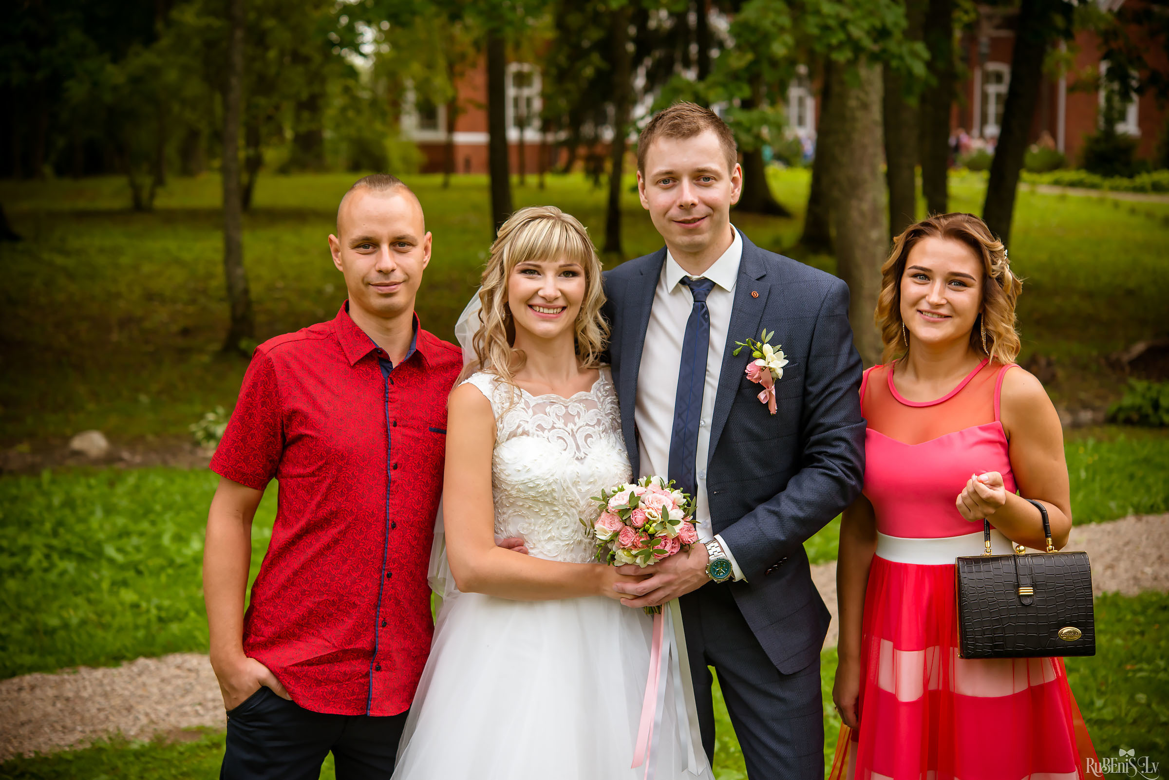 Ольга и Вадим. Фотограф Ромуальд Рубенис и Артемий Сташанс