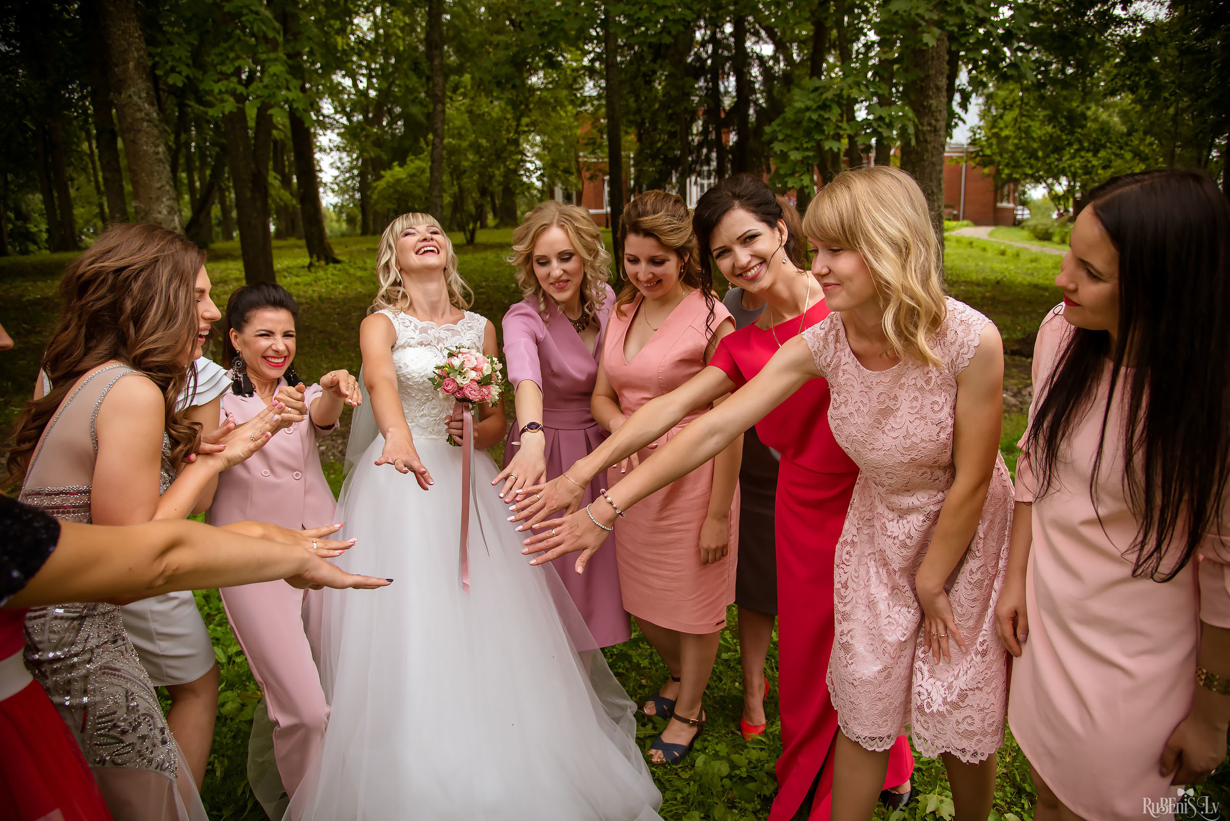 Ольга и Вадим. Фотограф Ромуальд Рубенис и Артемий Сташанс