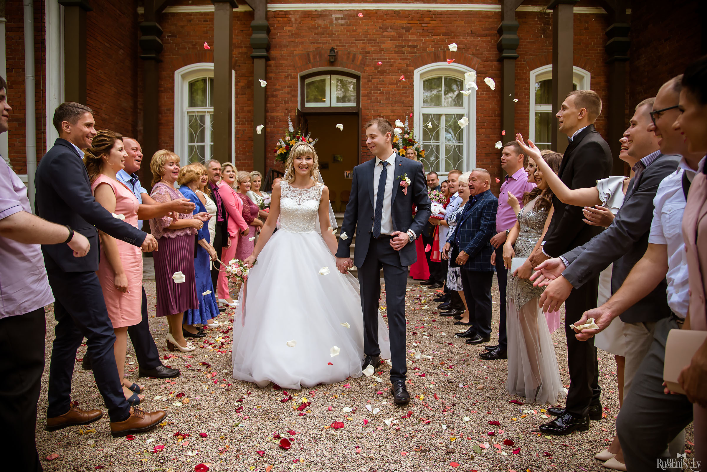 Ольга и Вадим. Фотограф Ромуальд Рубенис и Артемий Сташанс