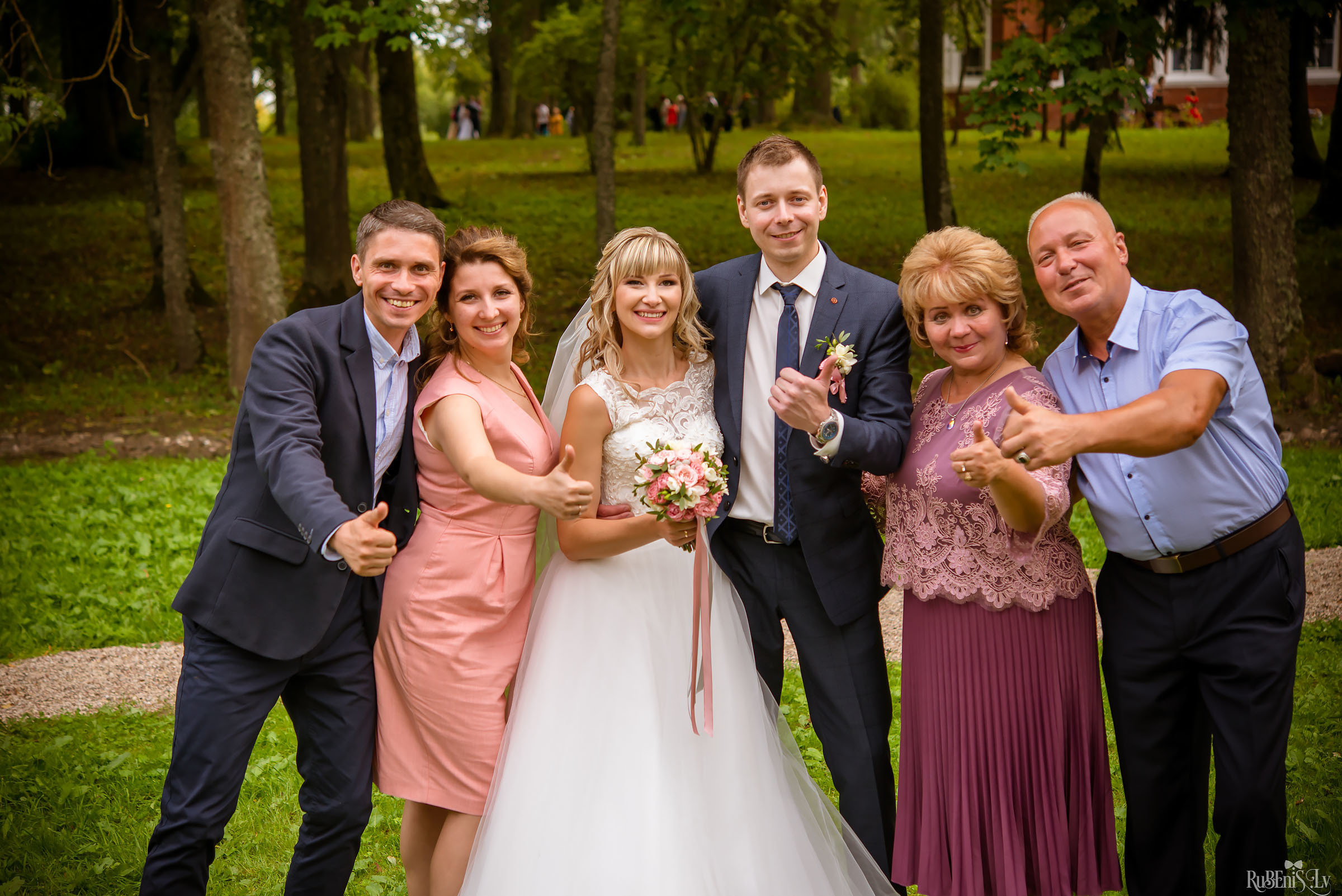 Ольга и Вадим. Фотограф Ромуальд Рубенис и Артемий Сташанс