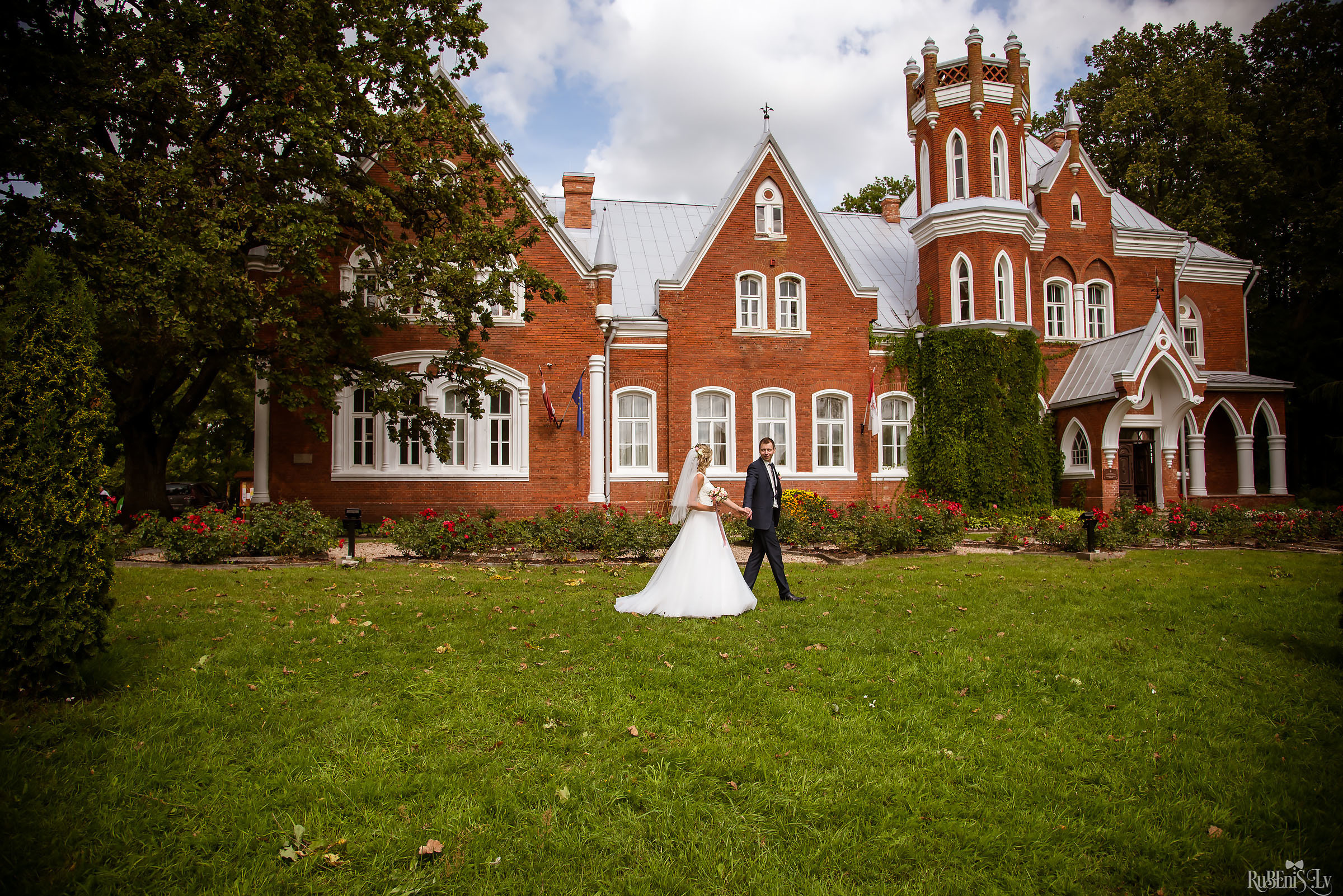 Ольга и Вадим. Фотограф Ромуальд Рубенис и Артемий Сташанс