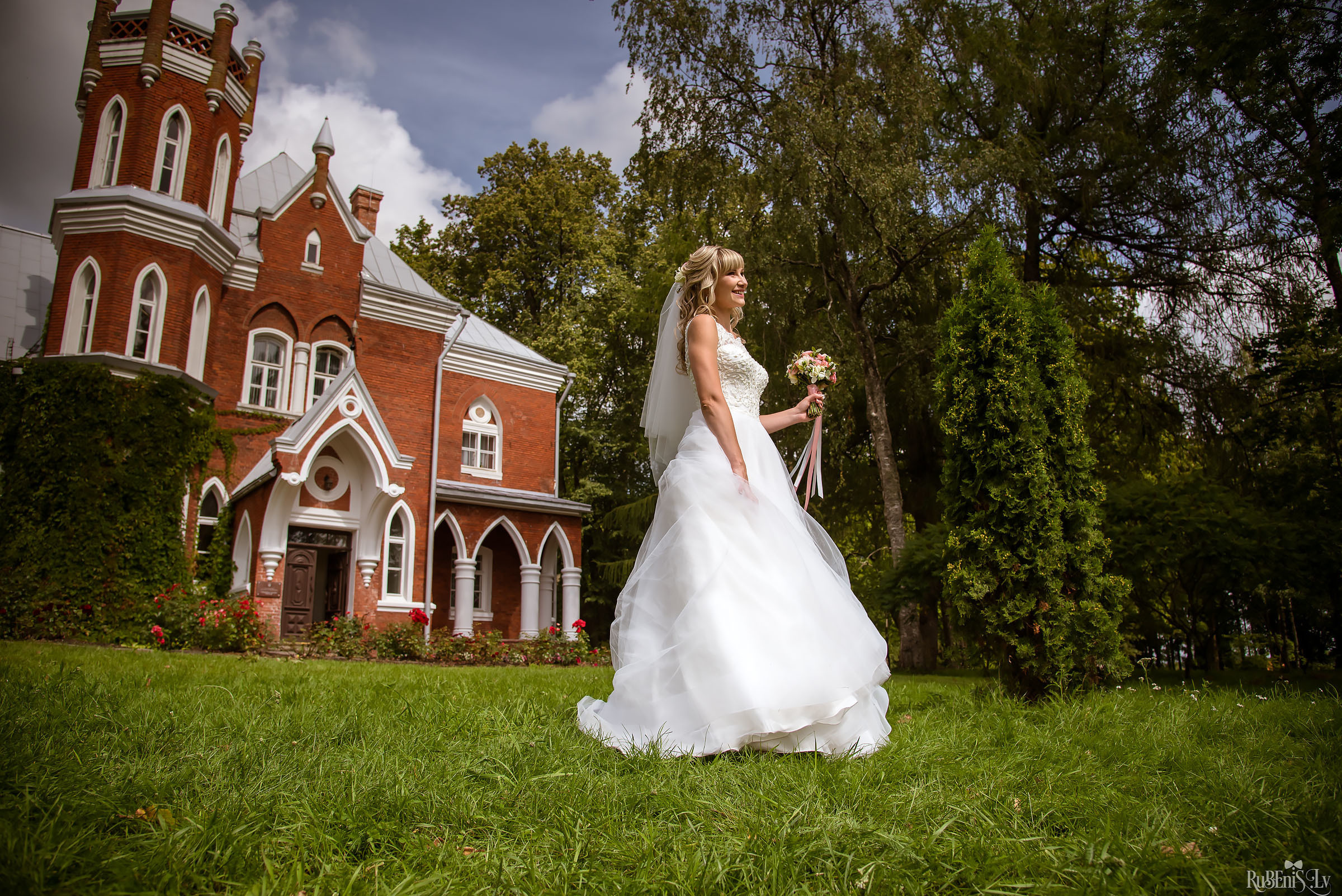 Ольга и Вадим. Фотограф Ромуальд Рубенис и Артемий Сташанс