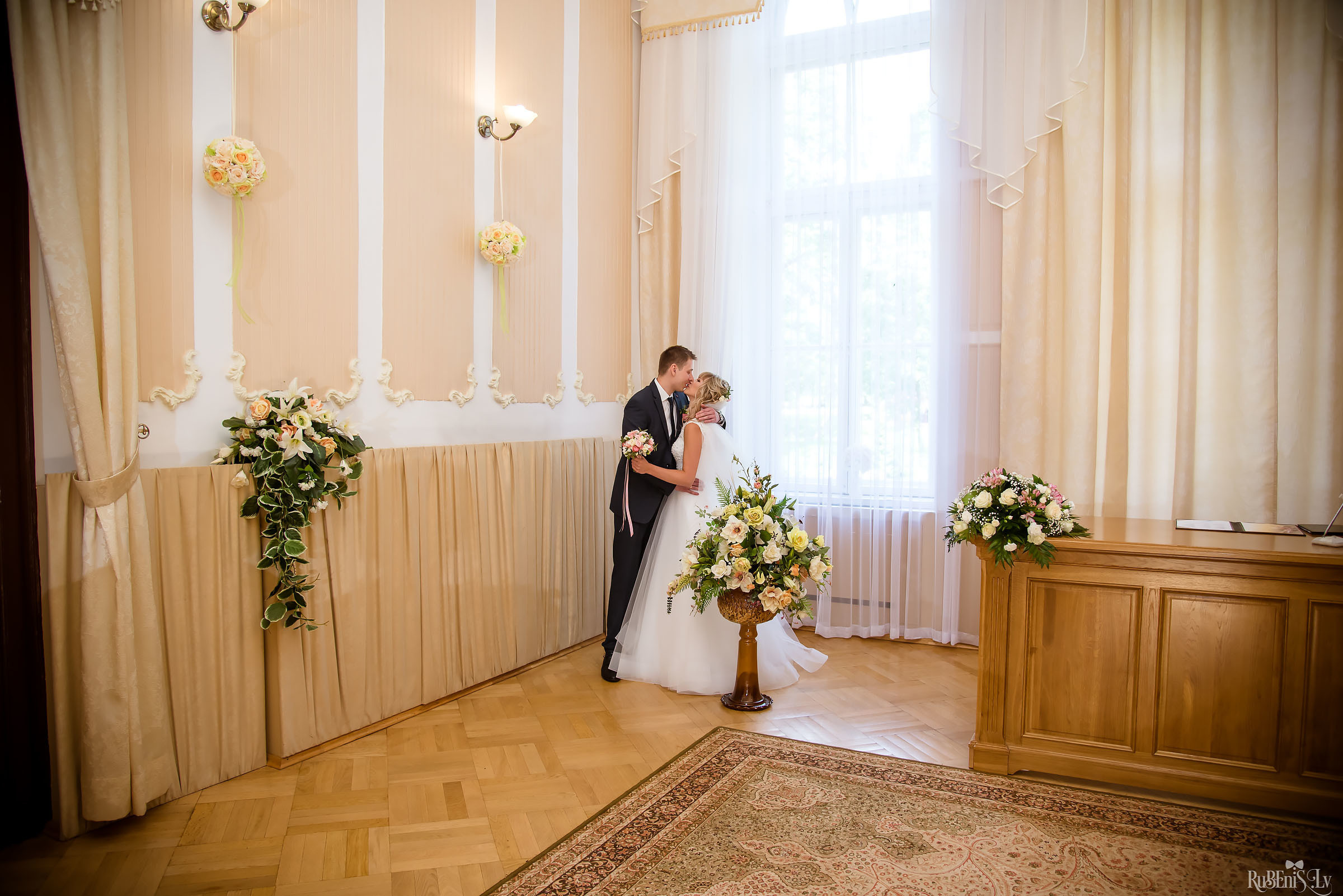 Ольга и Вадим. Фотограф Ромуальд Рубенис и Артемий Сташанс