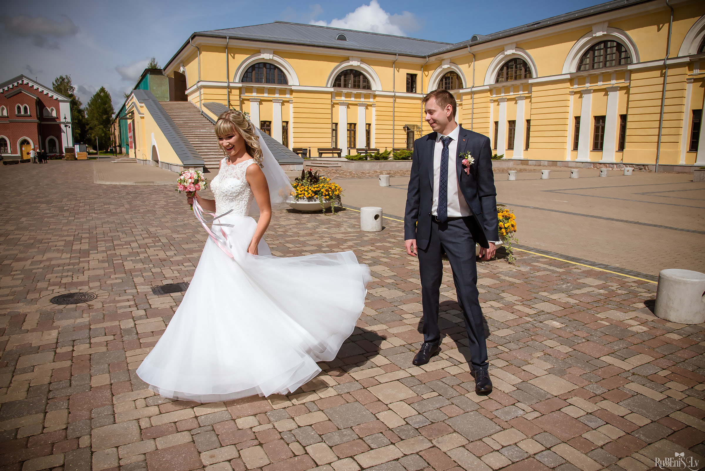 Ольга и Вадим. Фотограф Ромуальд Рубенис и Артемий Сташанс