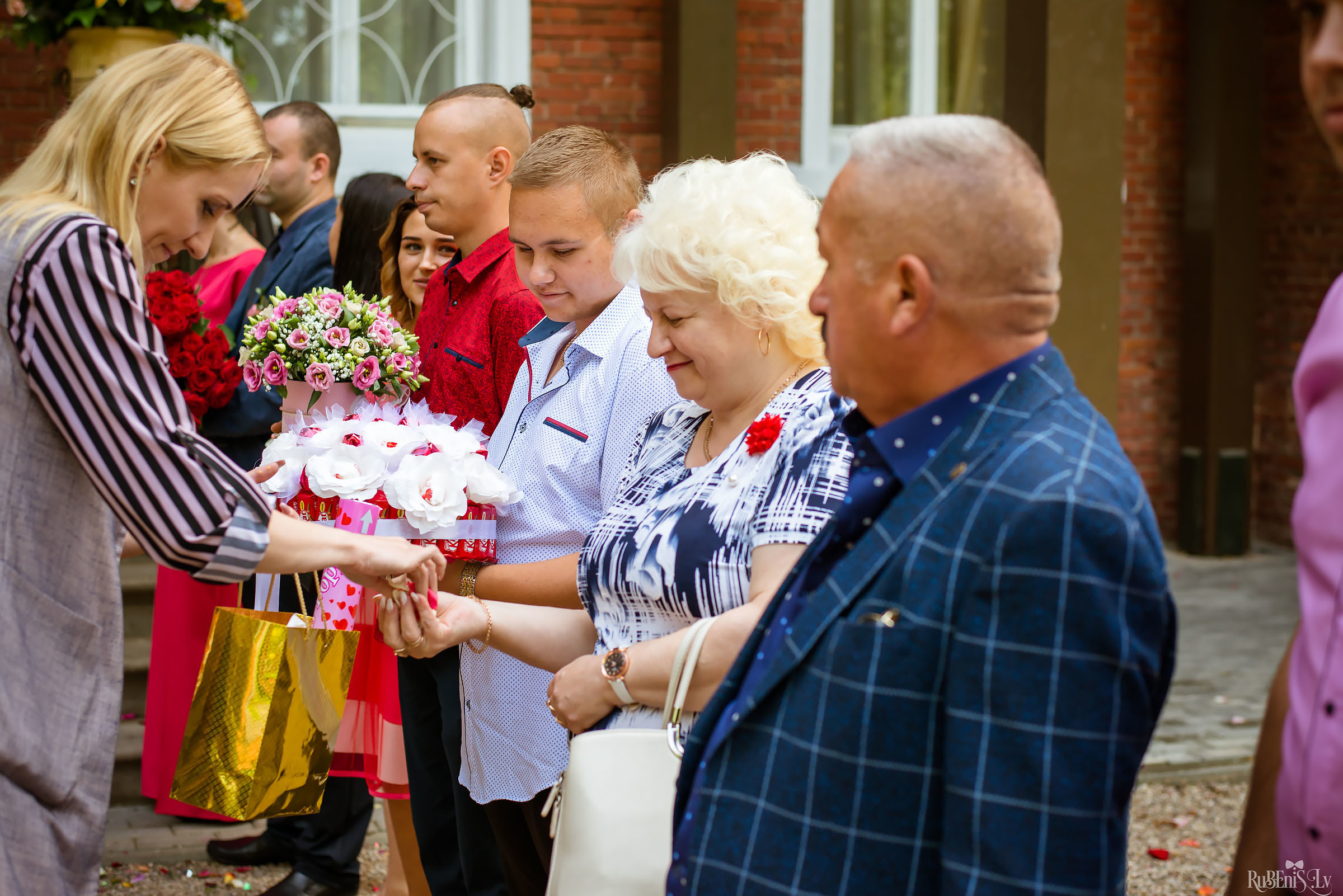Ольга и Вадим. Фотограф Ромуальд Рубенис и Артемий Сташанс