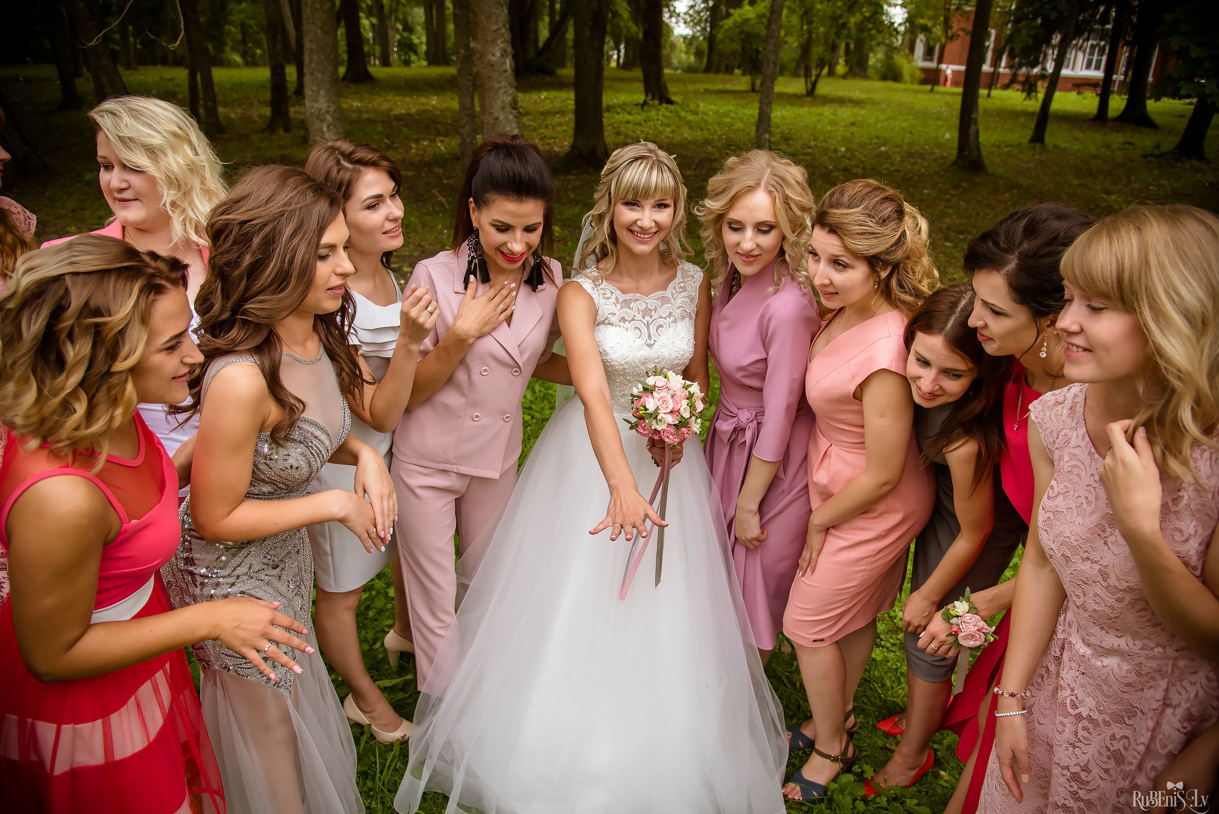 Ольга и Вадим. Фотограф Ромуальд Рубенис и Артемий Сташанс