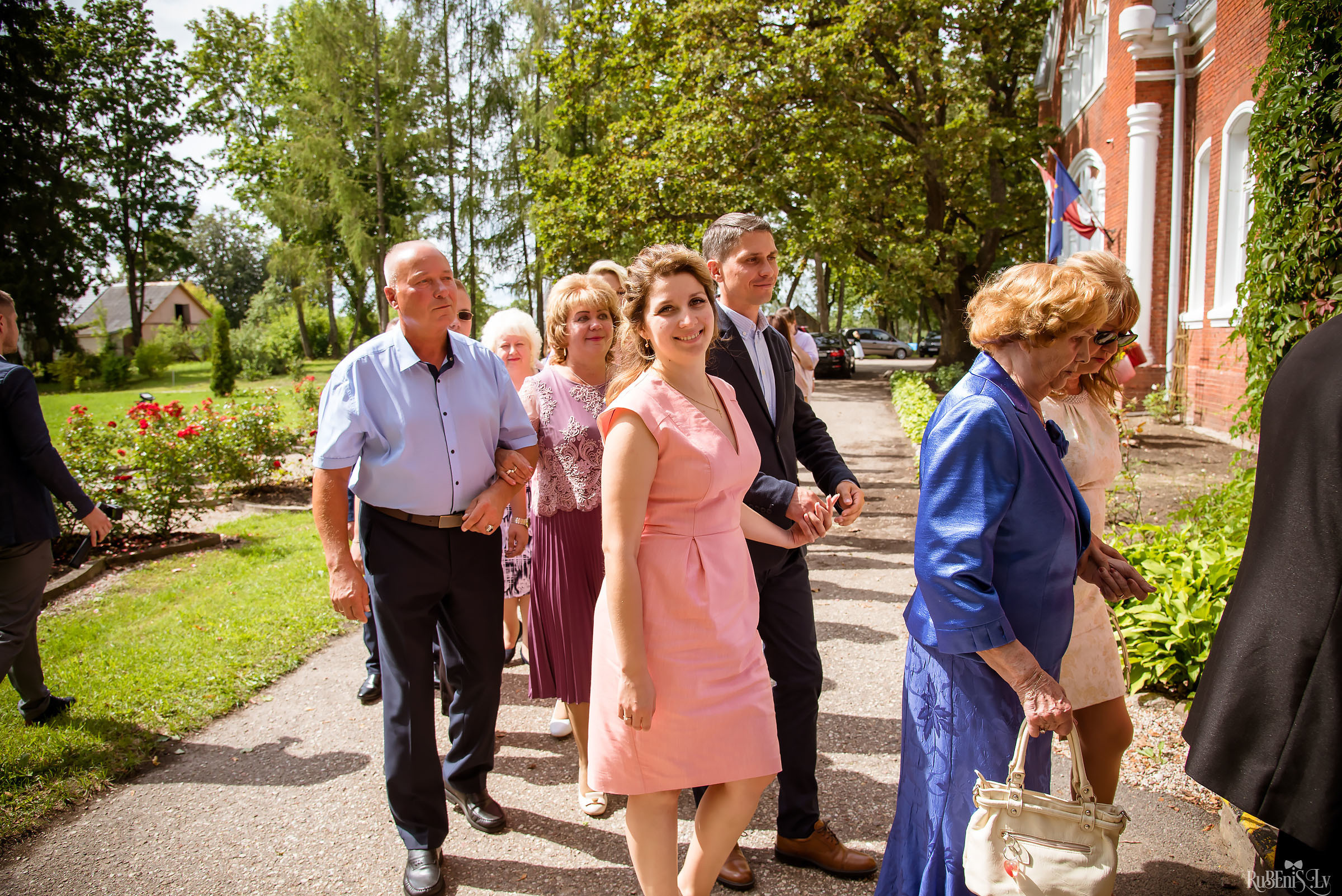 Ольга и Вадим. Фотограф Ромуальд Рубенис и Артемий Сташанс