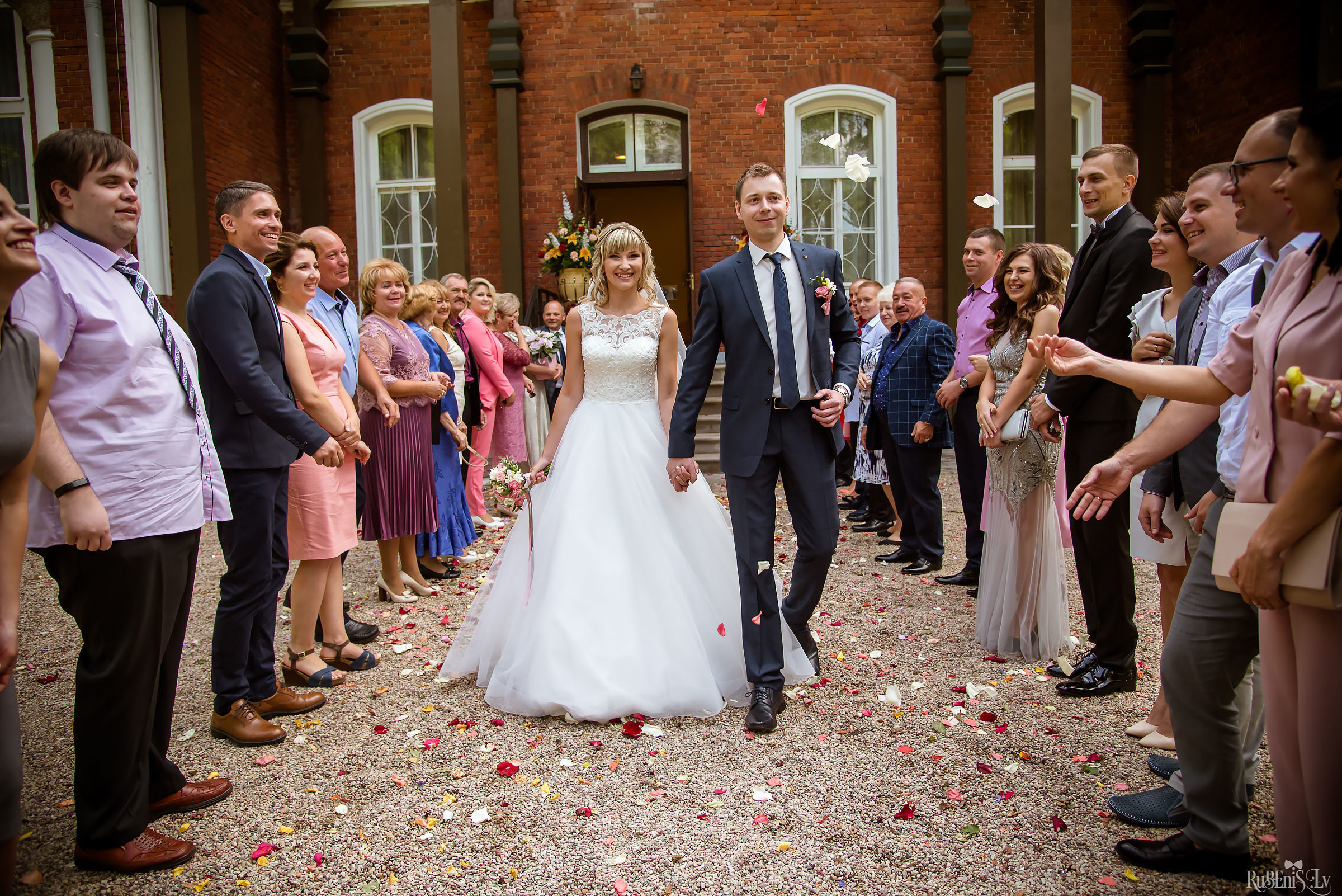 Ольга и Вадим. Фотограф Ромуальд Рубенис и Артемий Сташанс