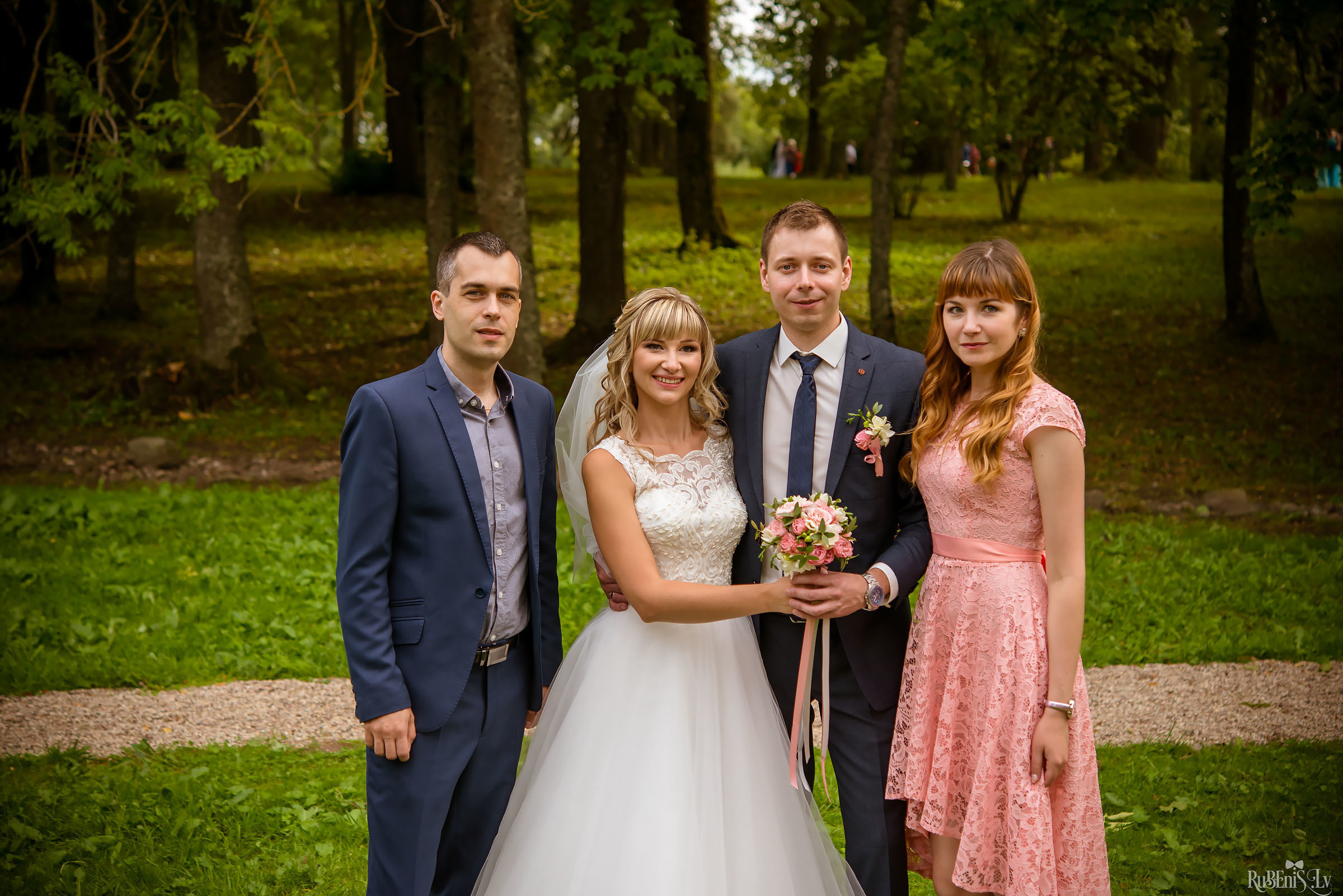 Ольга и Вадим. Фотограф Ромуальд Рубенис и Артемий Сташанс