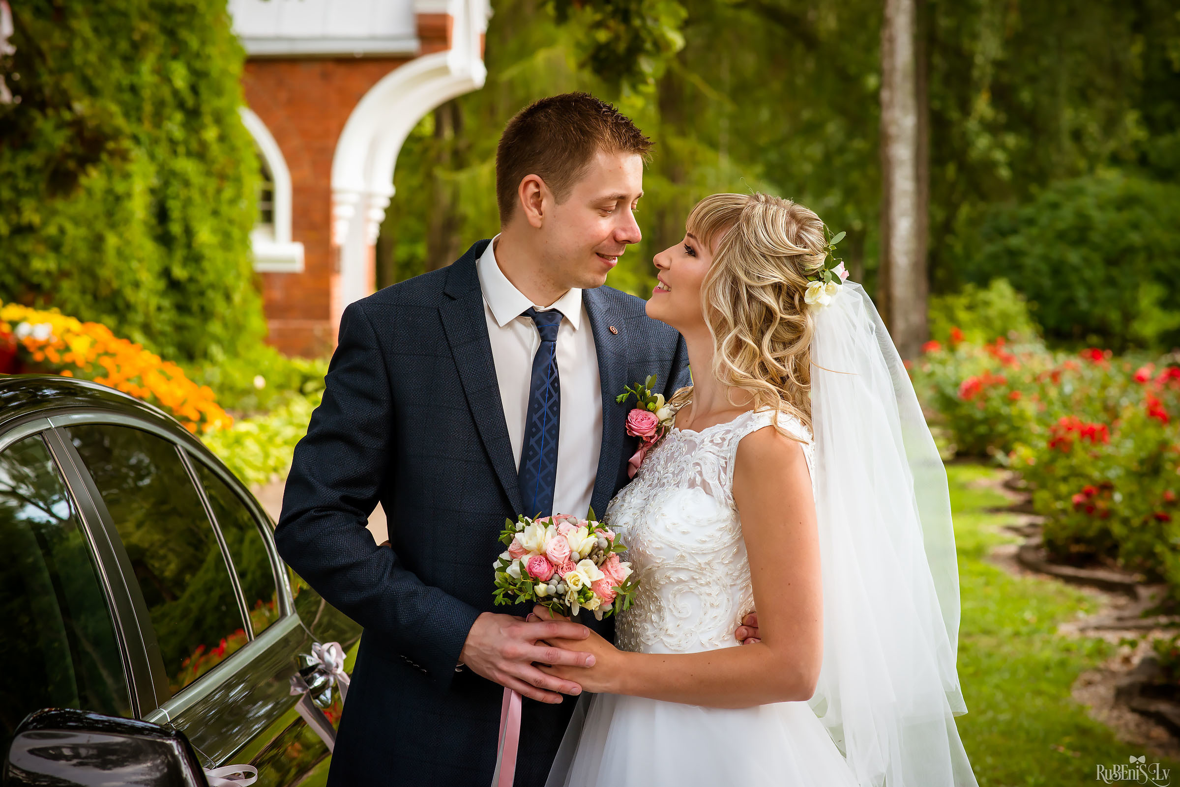 Vadims un Olga. Fotogrāfs Romualds Rubenis un Artemijs Stašāns