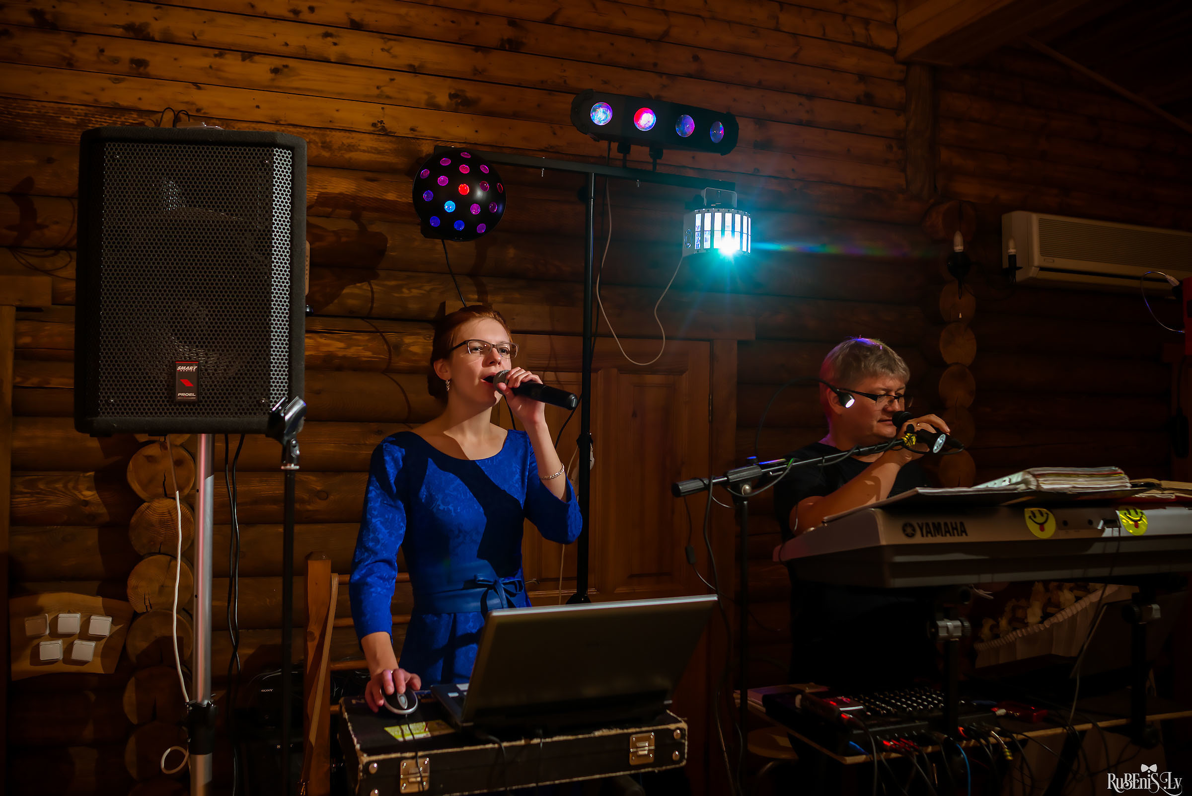 Julija un Edgars. Fotogrāfs Romualds Rubenis un Artemijs Stašāns