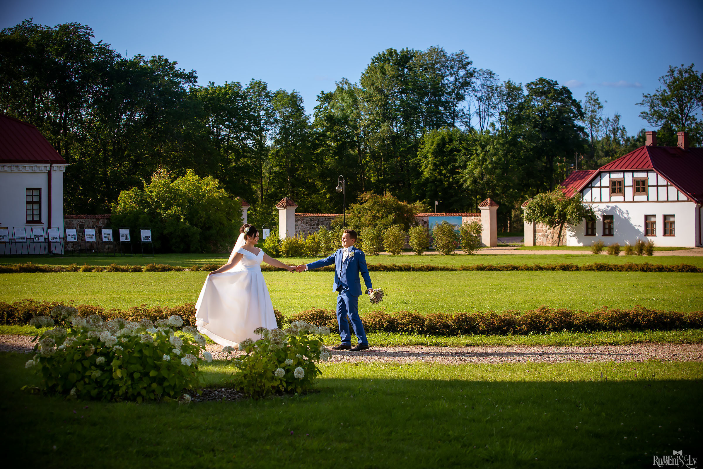 Veronika un Ivars. Fotogrāfs Romualds Rubenis un Artemijs Stašāns