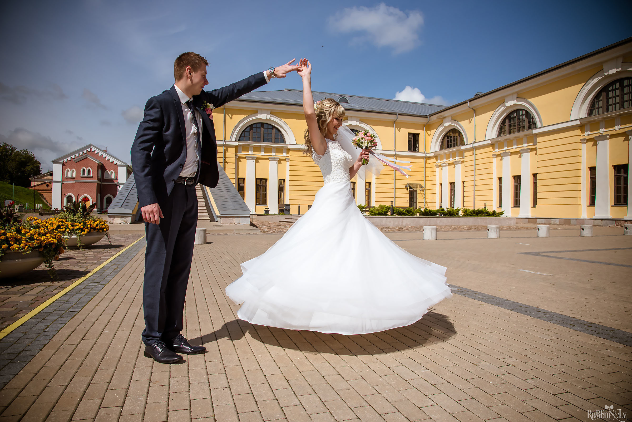 Ольга и Вадим. Фотограф Ромуальд Рубенис и Артемий Сташанс